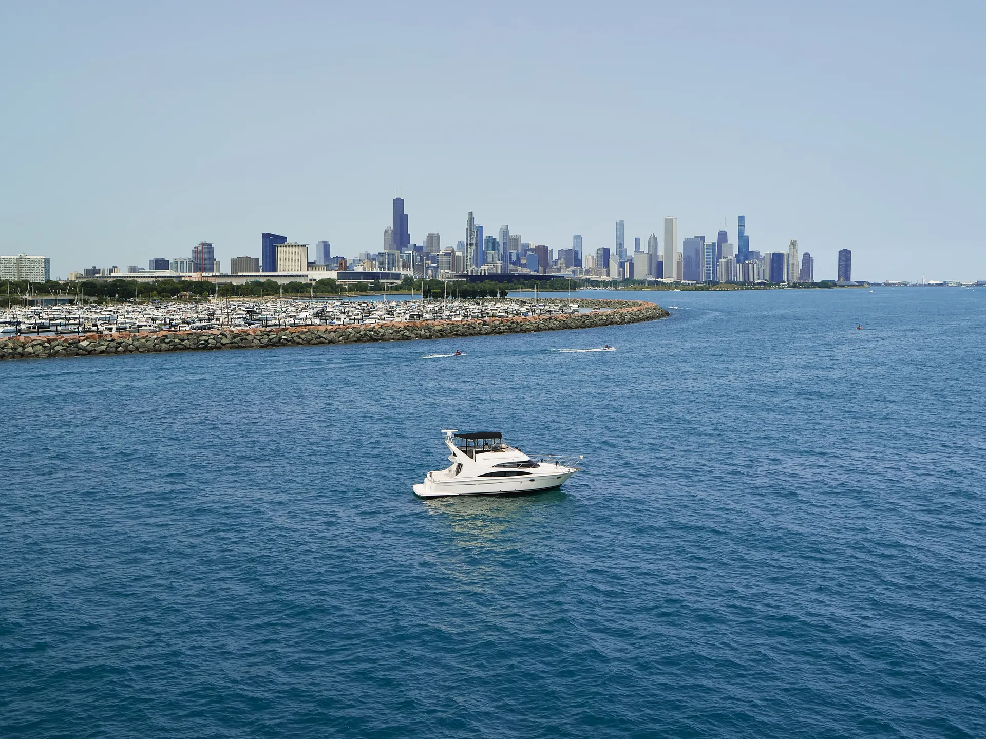CARVER YACHTS 47 MOTOR YACHT in Chicago, IL — photo 10