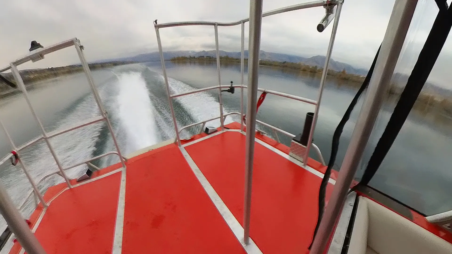 Year-Round Chelan County Skippered Boat Rental