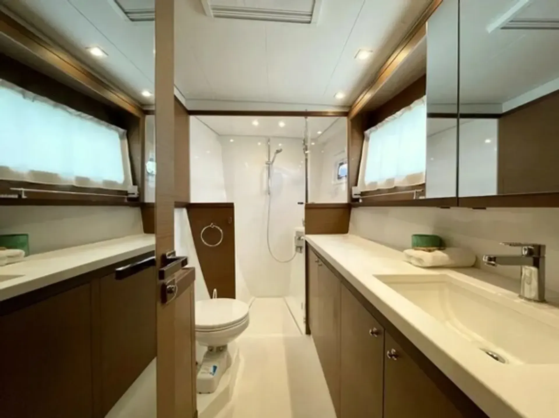 Stunning Catamaran for 2, or 12!! (up to you) 