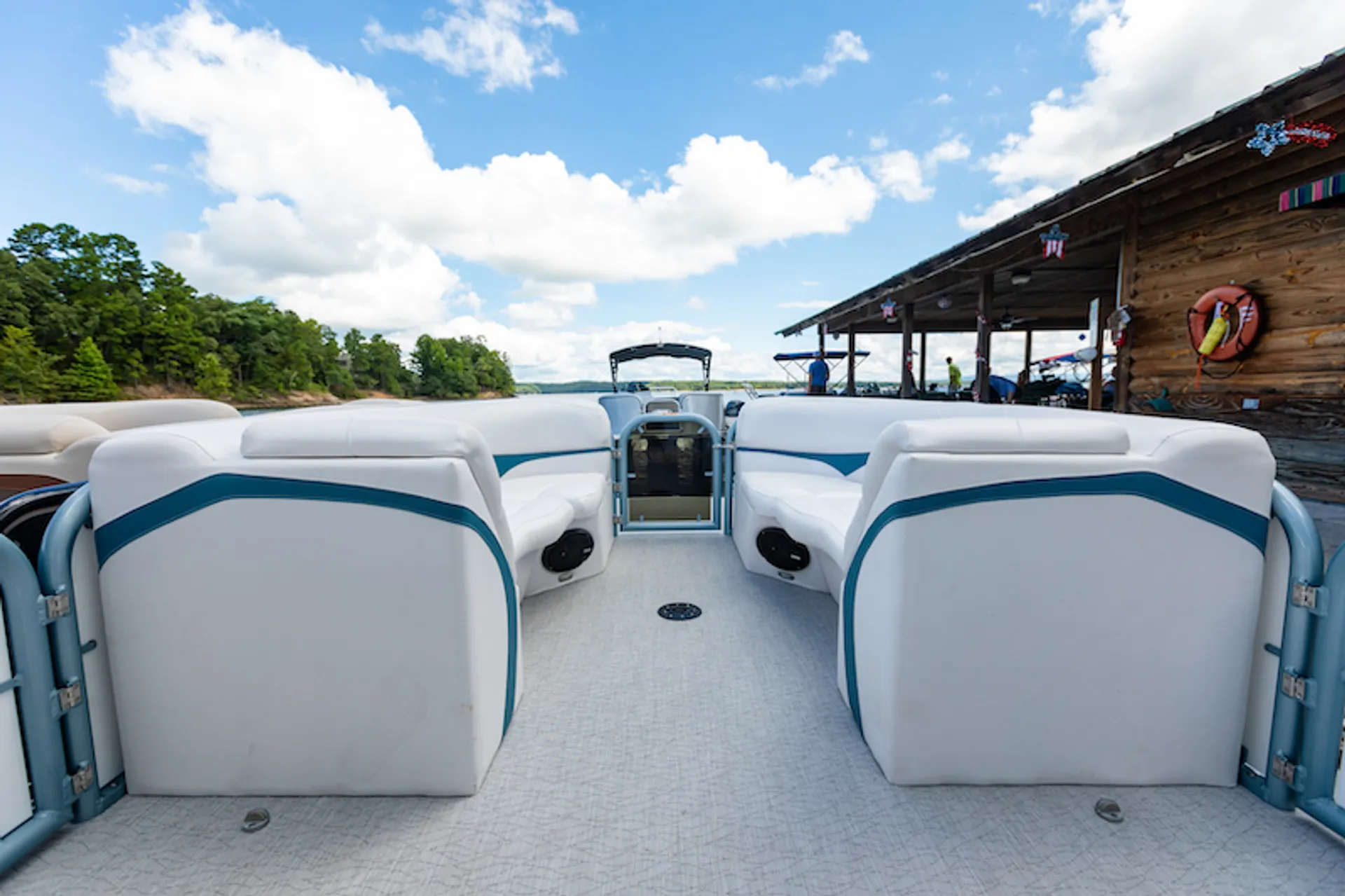 200HP Aloha 30 Double Decker w/ Slide - Kimberling