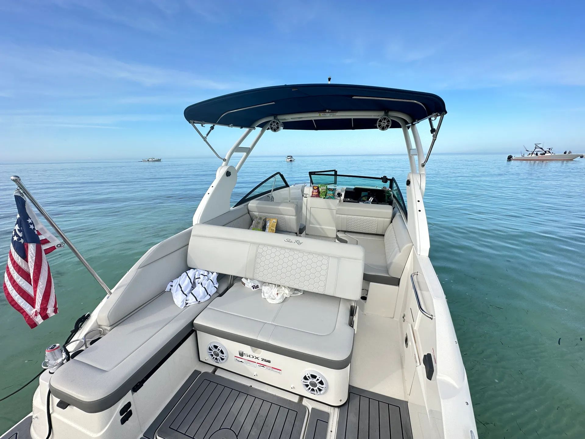 Private Luxury Sandbar Charter | Sea Ray 250 | Salty SandBars Key West