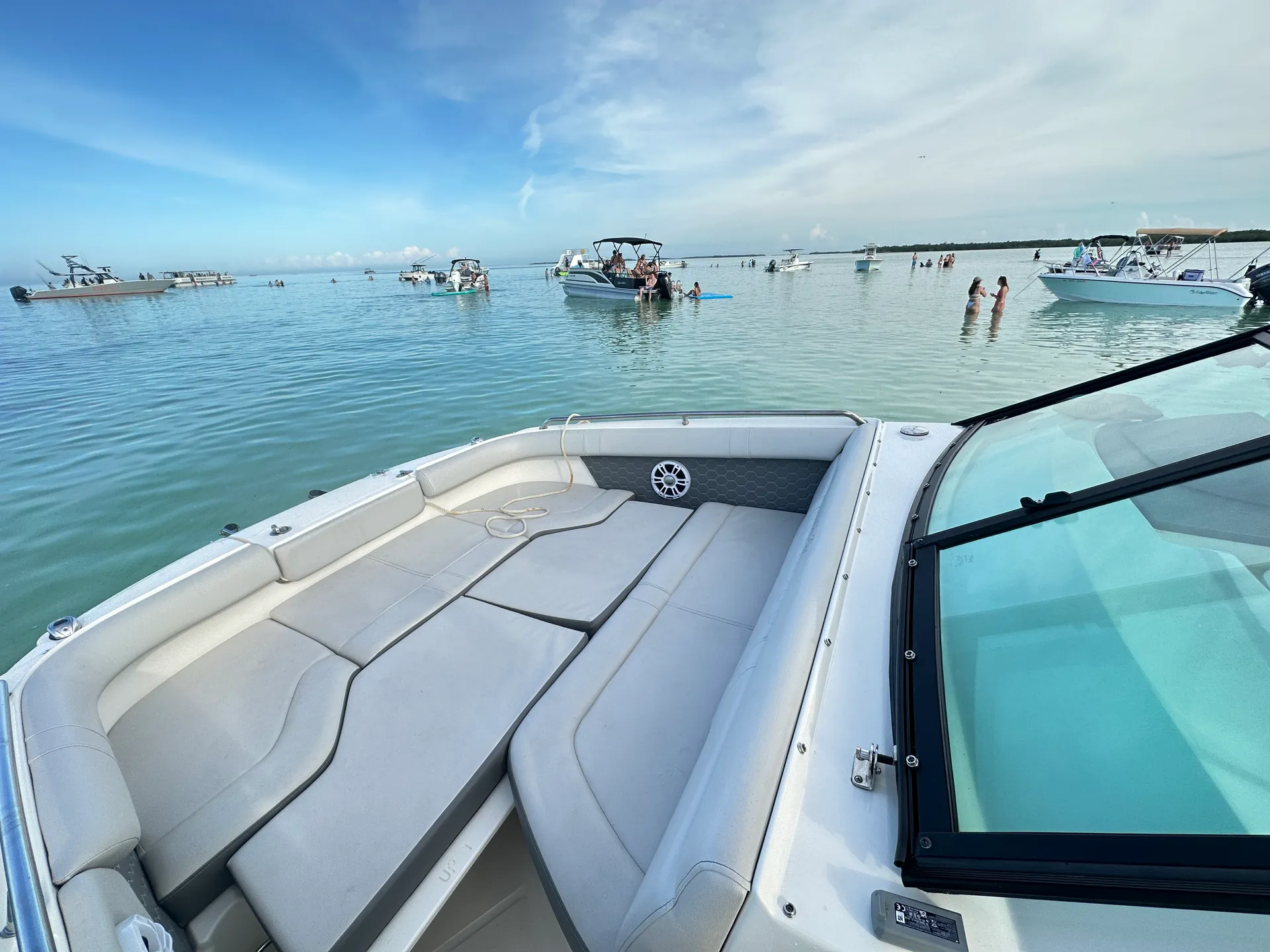 Private Luxury Sandbar Charter | Sea Ray 250 | Salty SandBars Key West