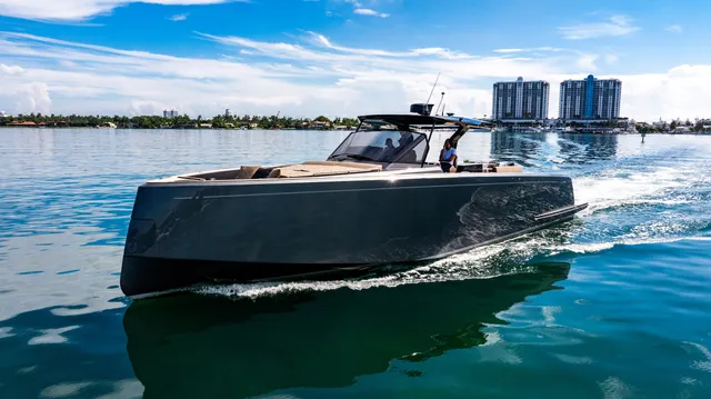 Rent a Pardo motor yacht in Montauk, NY near me