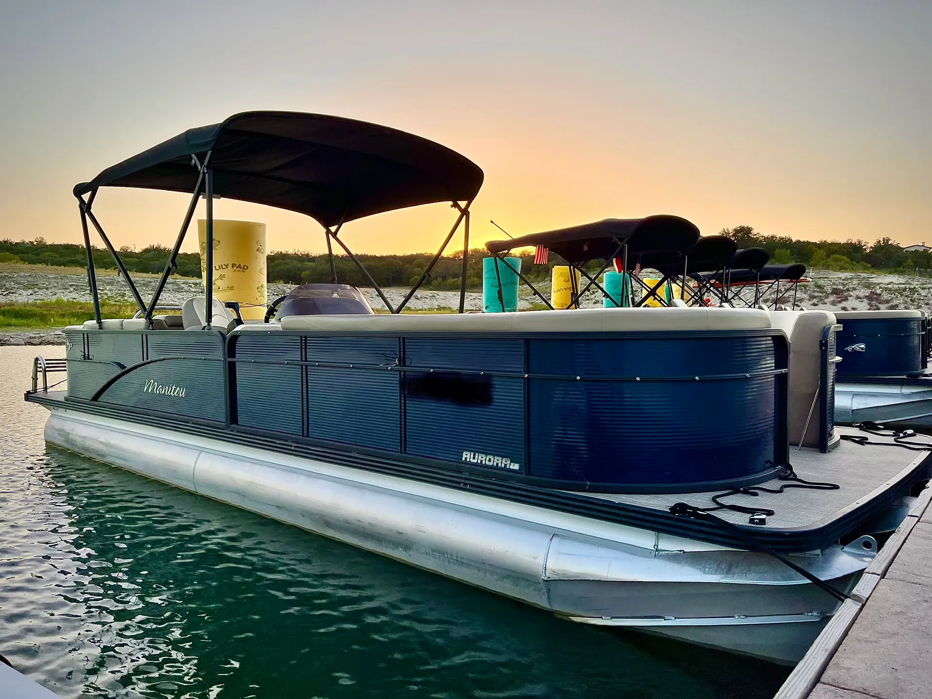 MANITOU PONTOON 25 ENCORE RF VP TRITOON in Austin, TX — photo 3