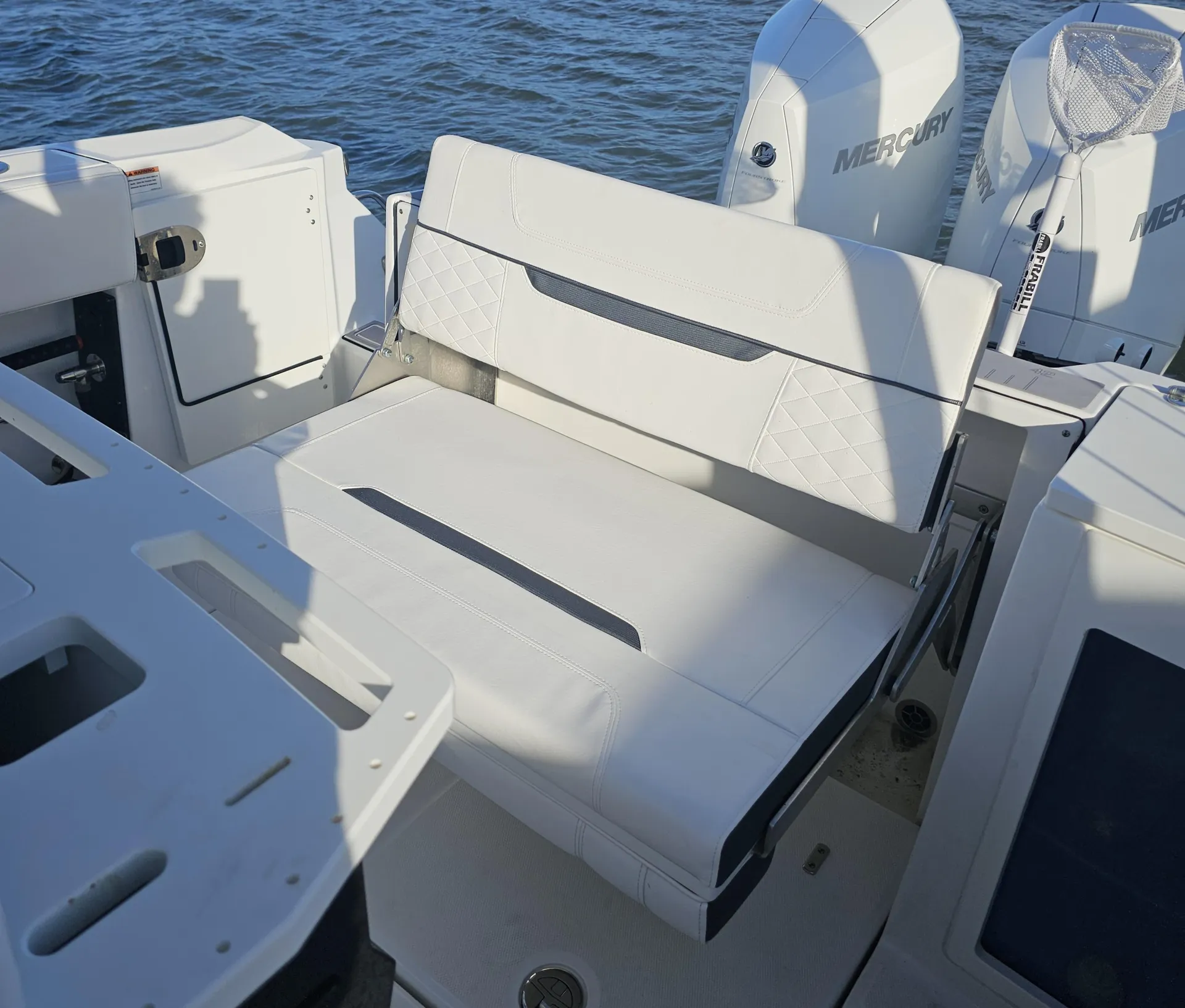 BLACKFIN YACHTS 272CC in Port Salerno, FL — photo 5