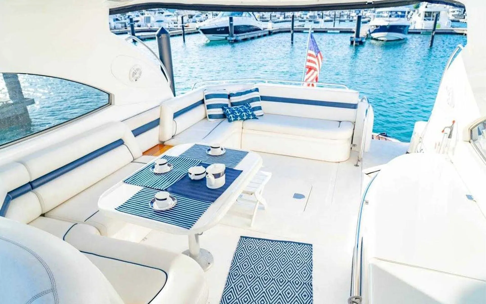 Sunseeker Predator in Chicago, IL — photo 6