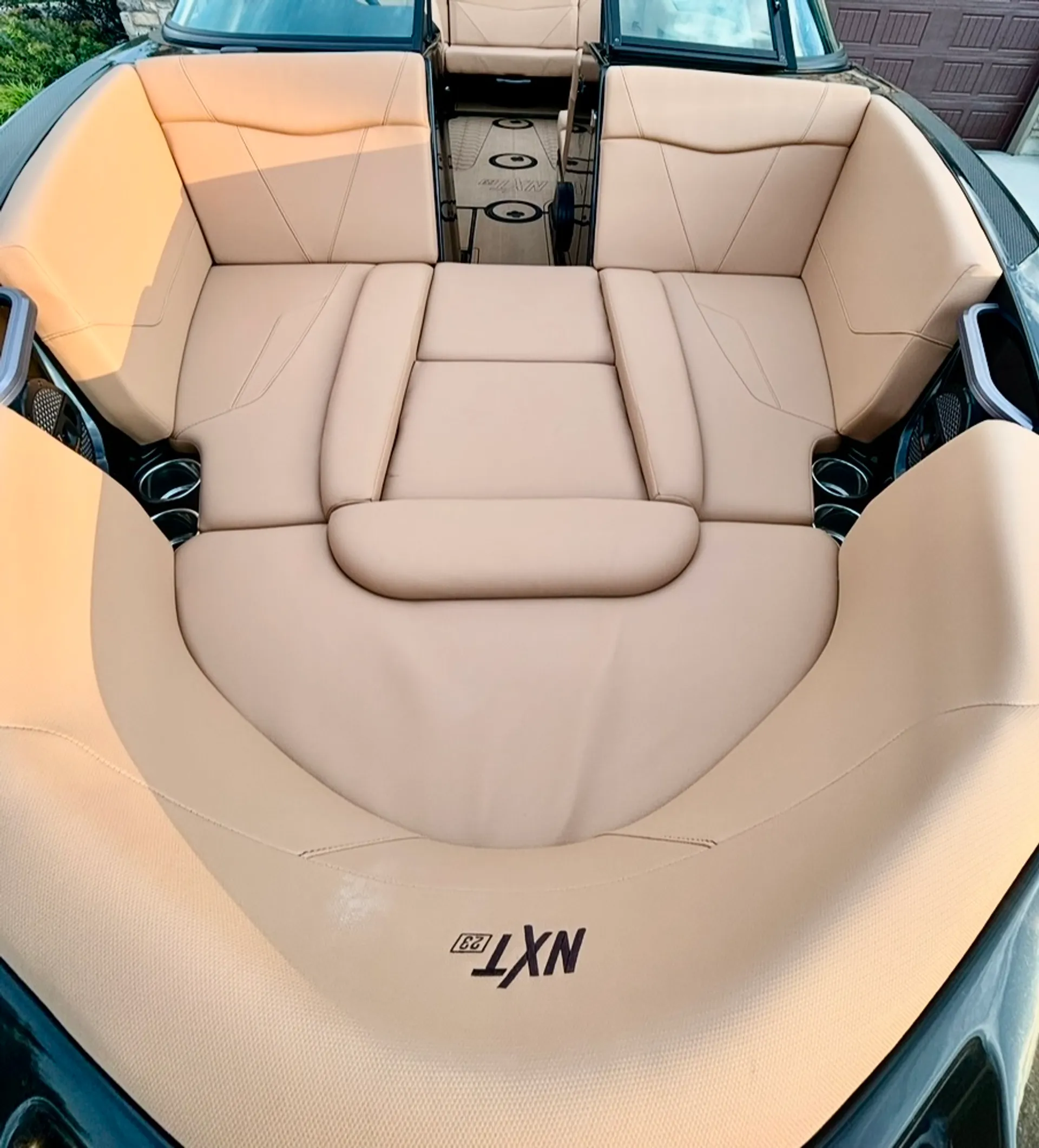 Rent the 2023 Mastercraft NXT23: Elevate Your Water Adventure!