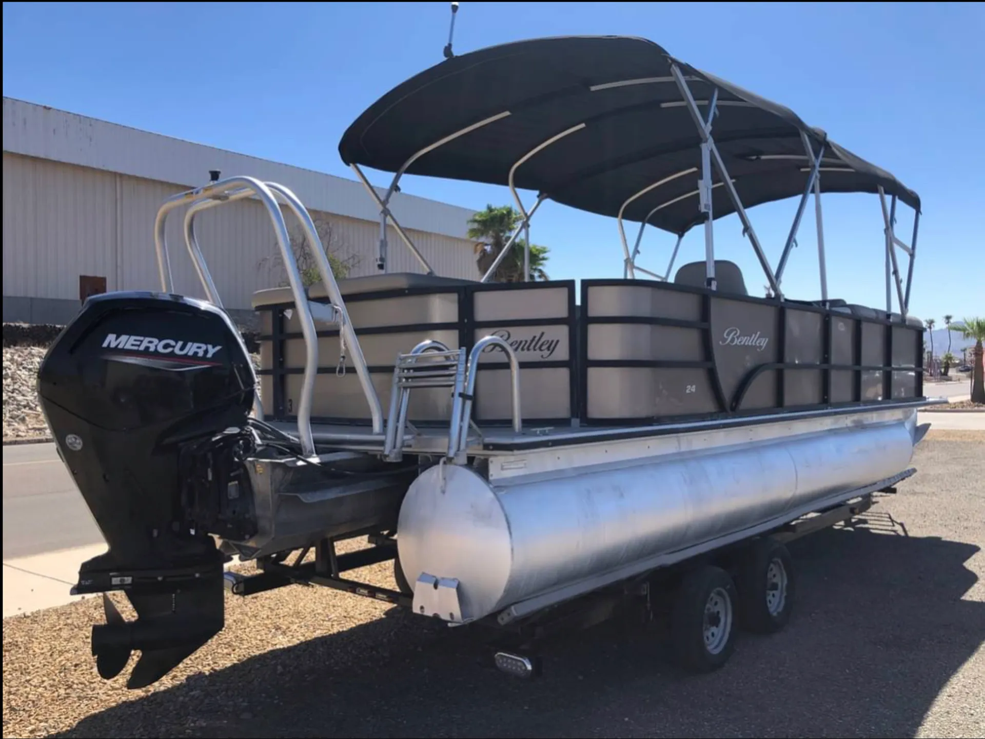 BENNINGTON MARINE 24SSLX in South Lake Tahoe, CA — photo 3