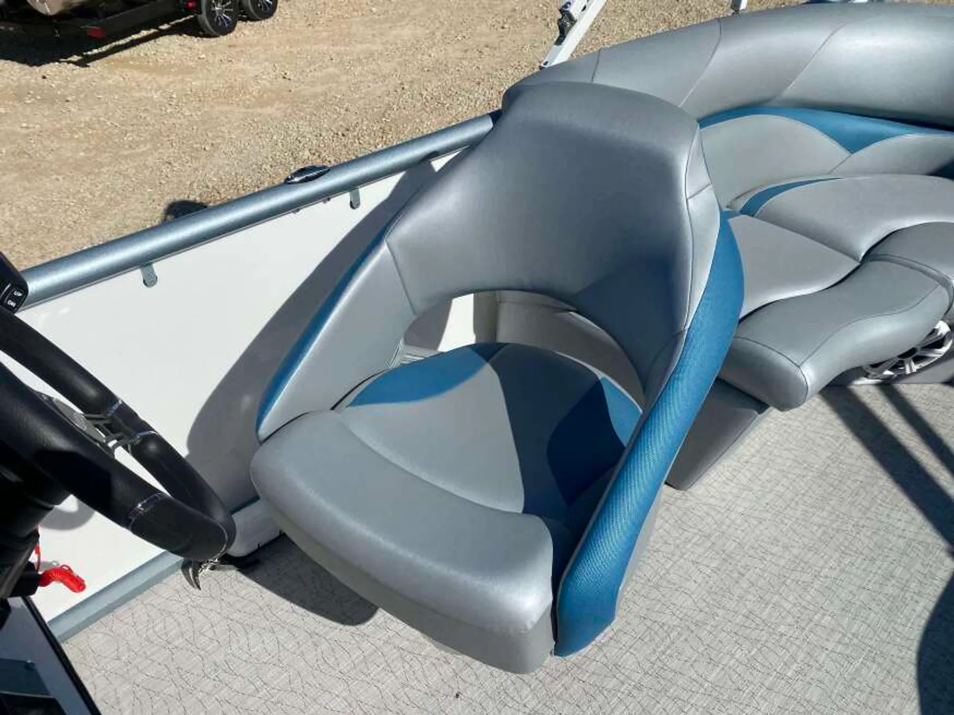 Rent the Aloha 22 Tritoon on Saylorville lake! 