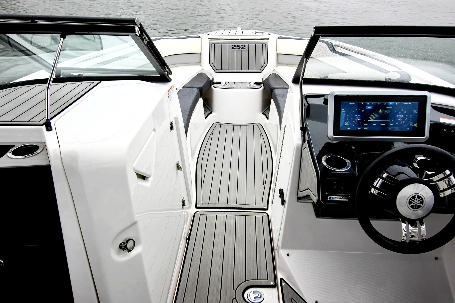 New Yamaha 252 JetBoat!