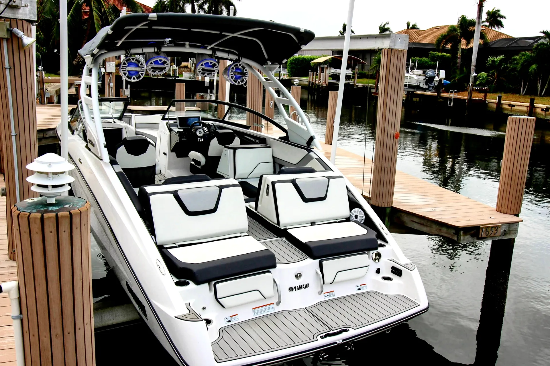 New Yamaha 252 JetBoat!