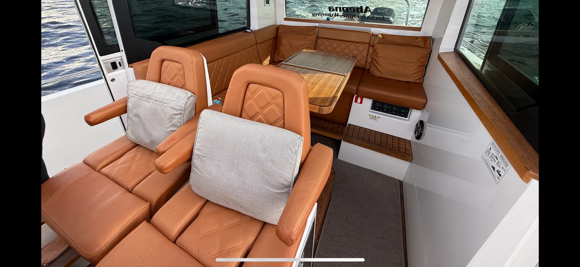 Abeona - Axopar 37 XC