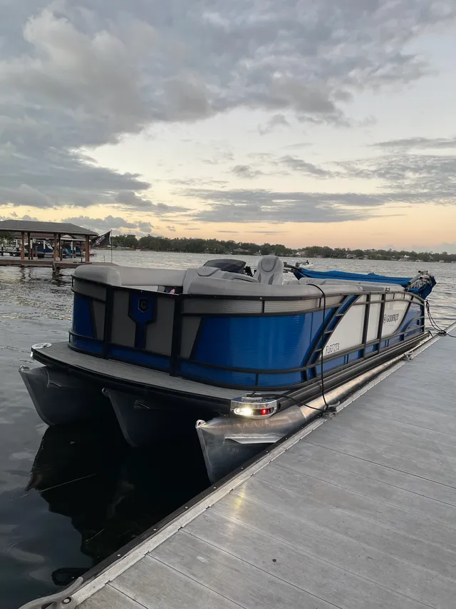 Rent a GODFREY MARINE pontoon in Orlando, FL near me