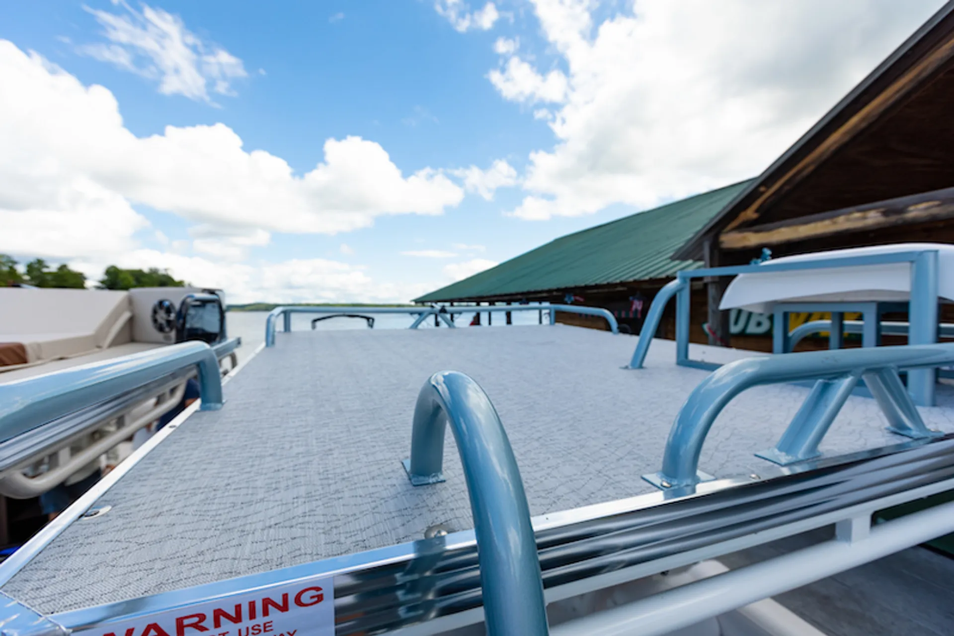 30' Double Decker with slide - Perfect for cruising with 16 ppl! Cove 