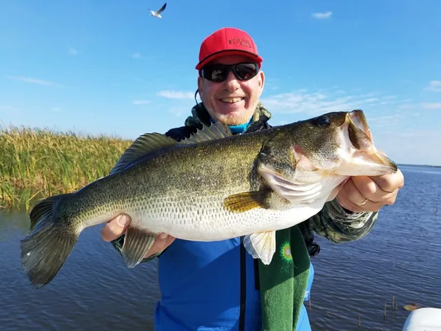 Rent a Xpress Boats center console in Okeechobee, FL near me
