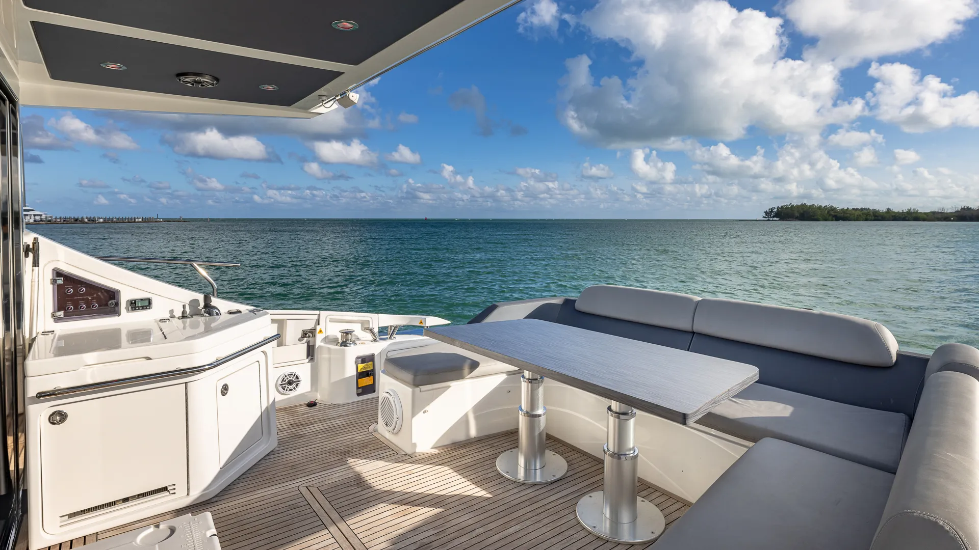 55 Azimut Luxury Yacht Sleek in Miami | No Extra Fees 