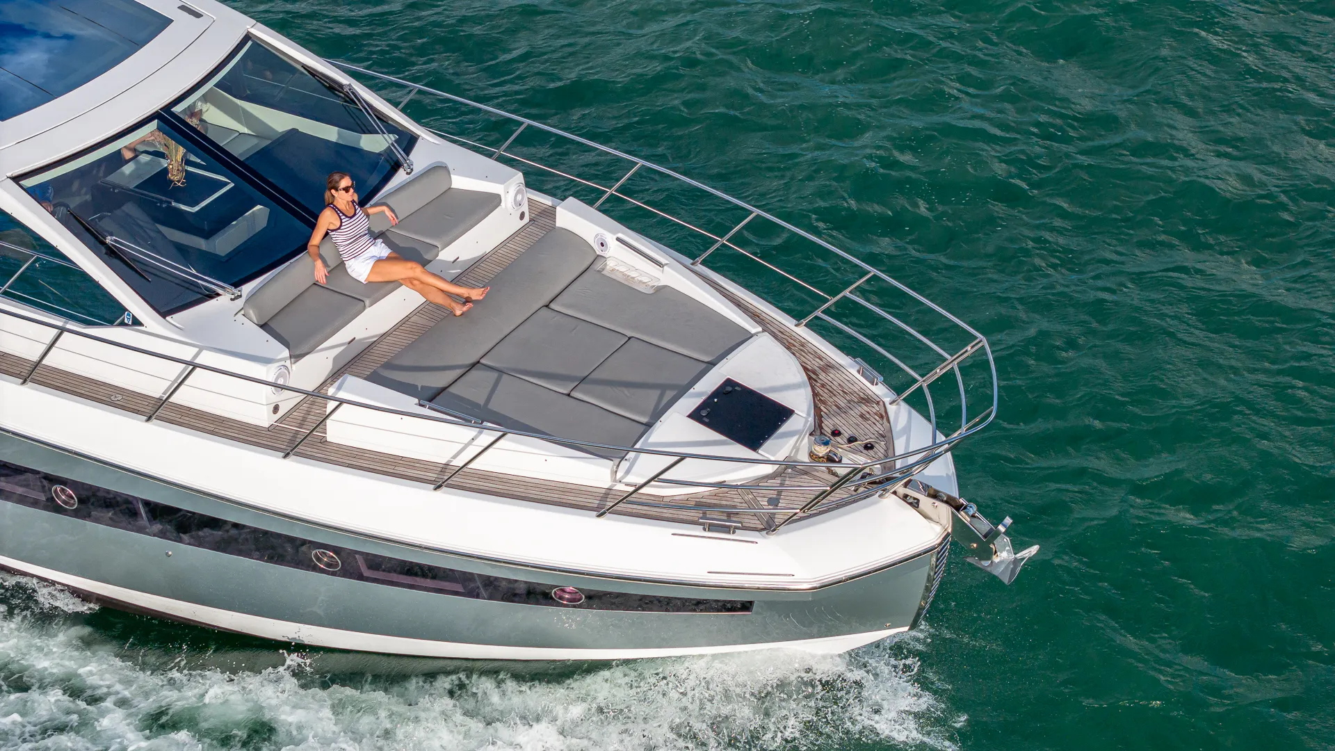 55 Azimut Luxury Yacht Sleek in Miami | No Extra Fees 