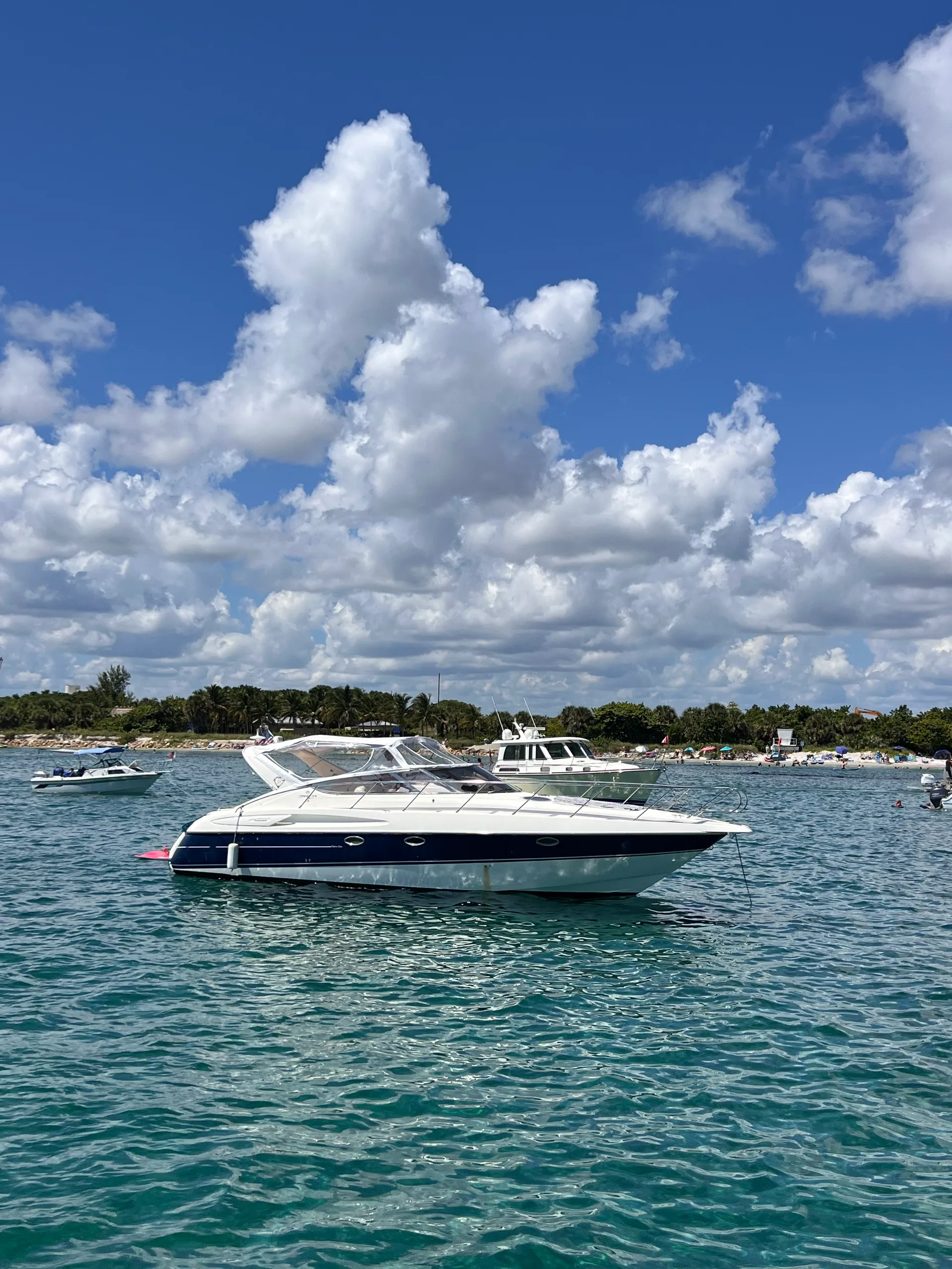 🔥Special 10% off  🔥 Cranchi Yacht  Starting $ 205 / H with captain