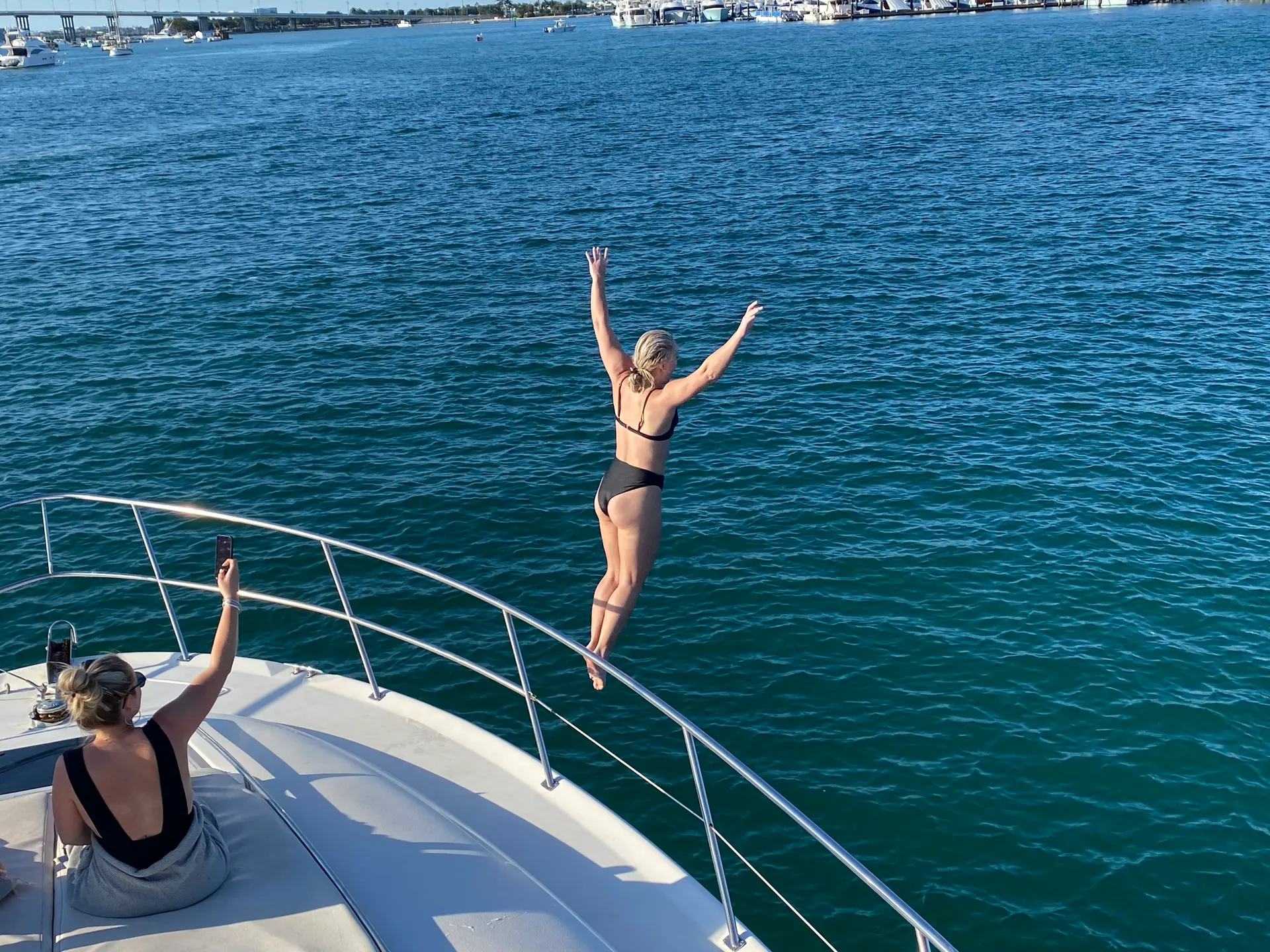 🔥Special 10% off  🔥 Cranchi Yacht  Starting $ 205 / H with captain