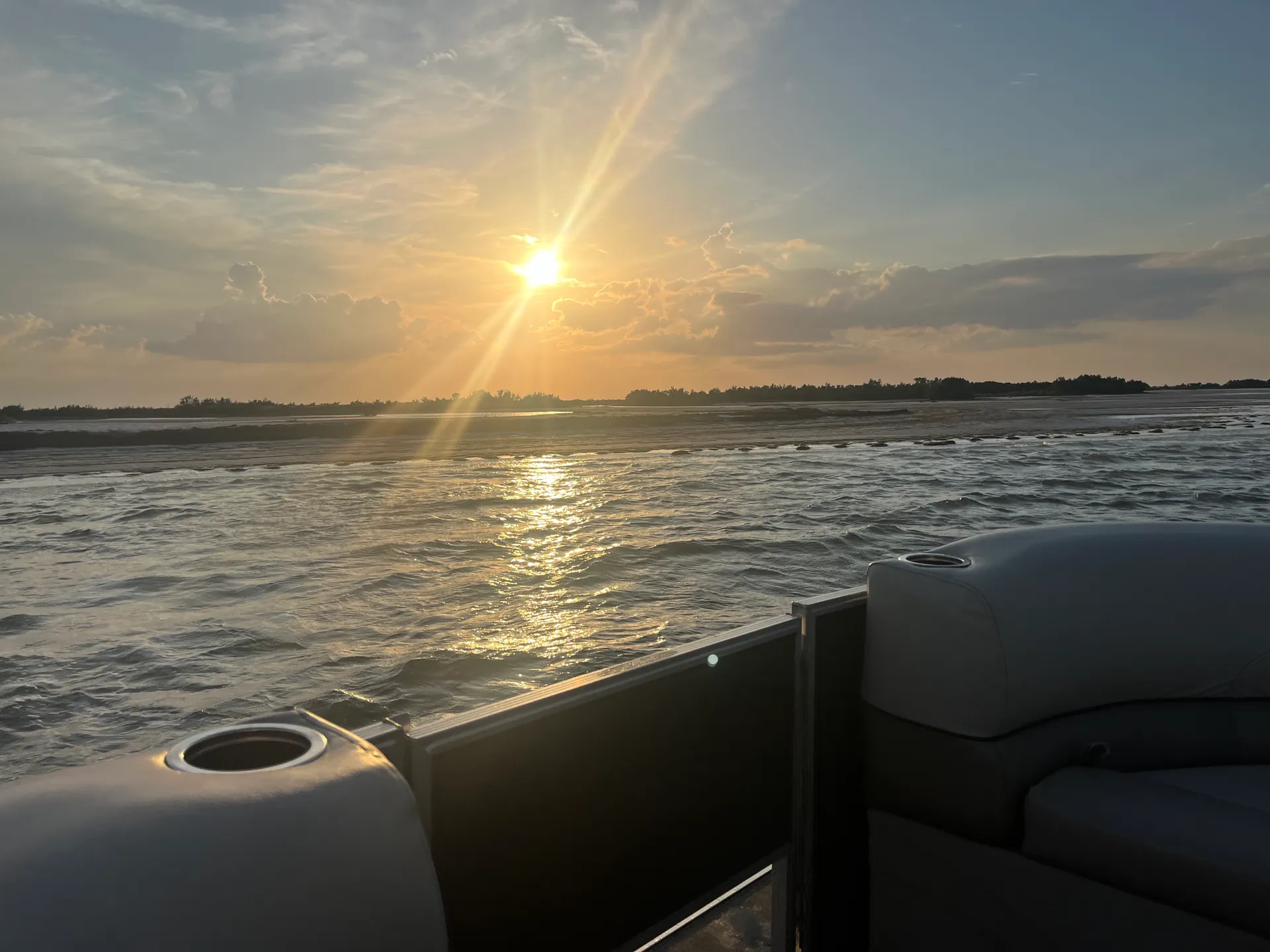 Pontoon Boat in Tarpon Springs. 24' Cypress Cay. 