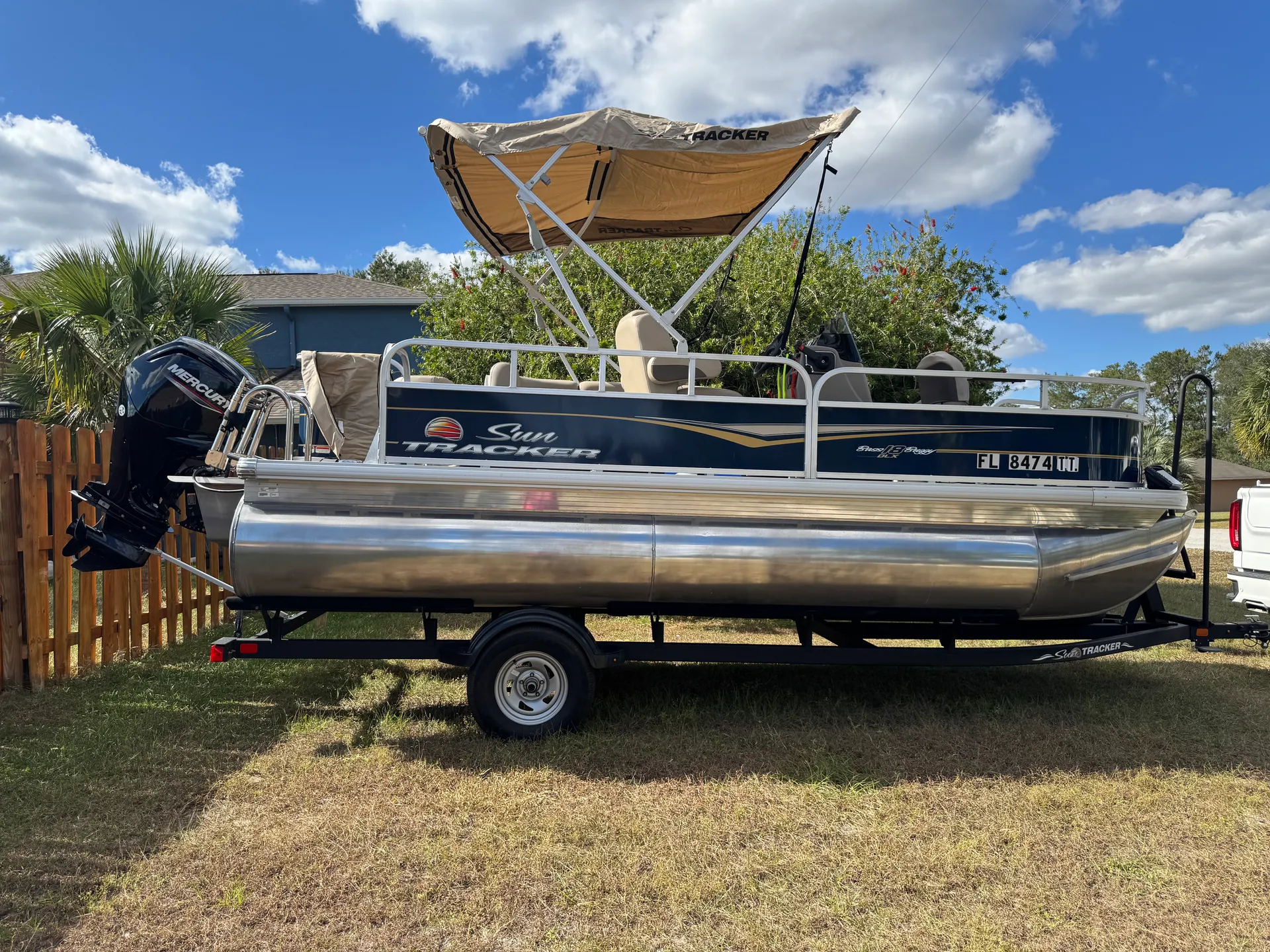 SUN TRACKER BASS BUGGY 18 DLX in Ocala, FL — photo 3