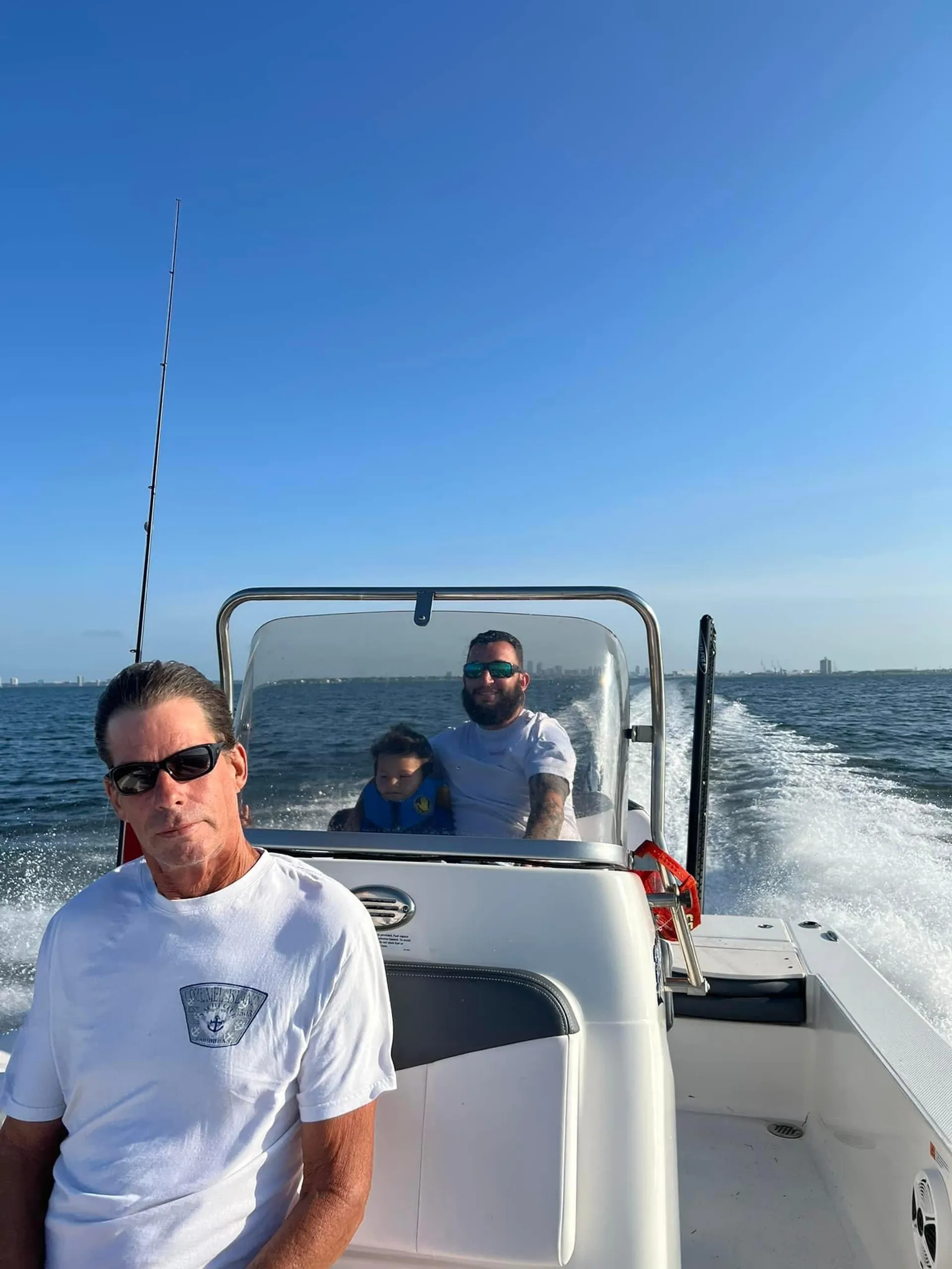 ROBALO 206 CAYMAN W/F150XB in Dover, FL — photo 2
