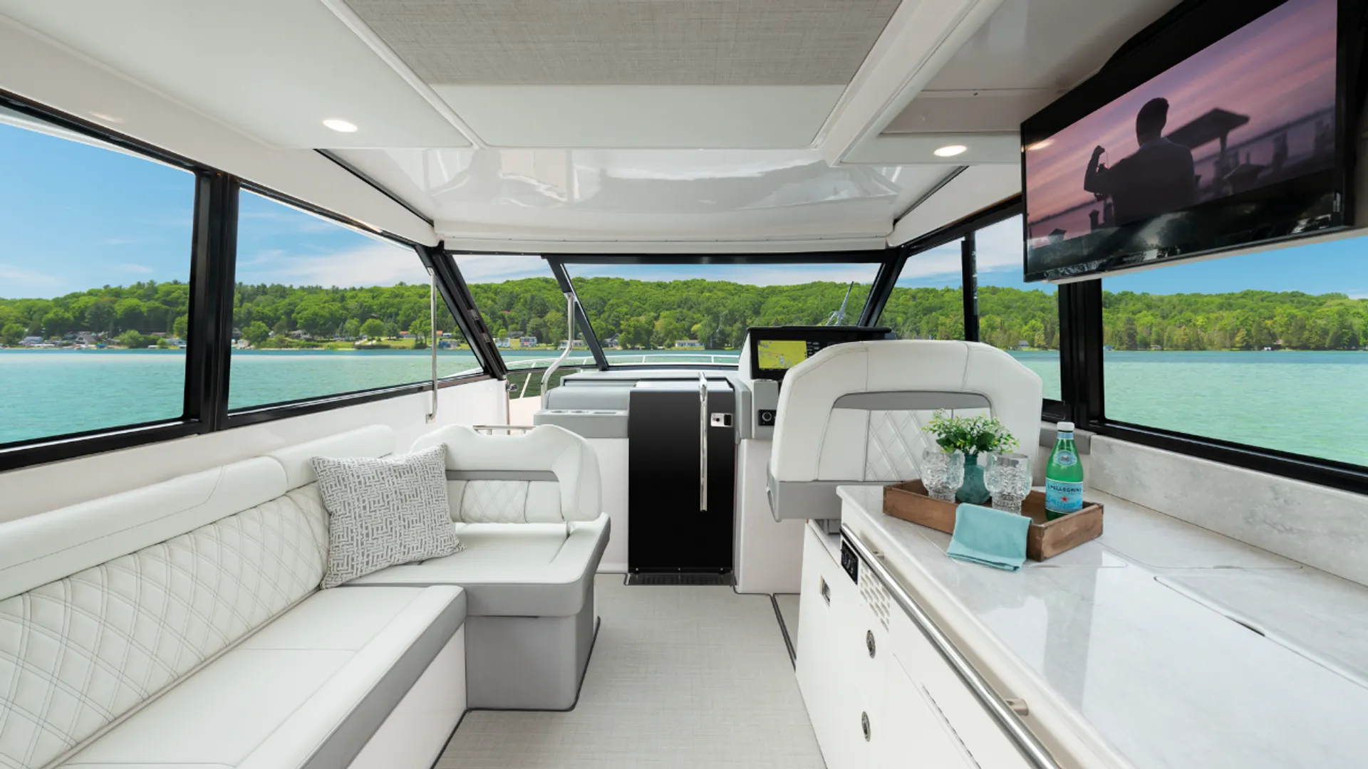 REGAL BOATS 36 XO in St. Petersburg, FL — photo 6