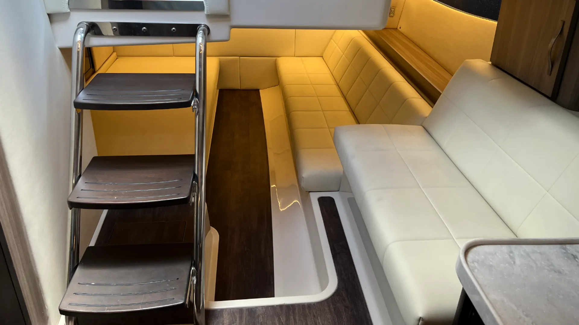 REGAL BOATS 36 XO in St. Petersburg, FL — photo 9