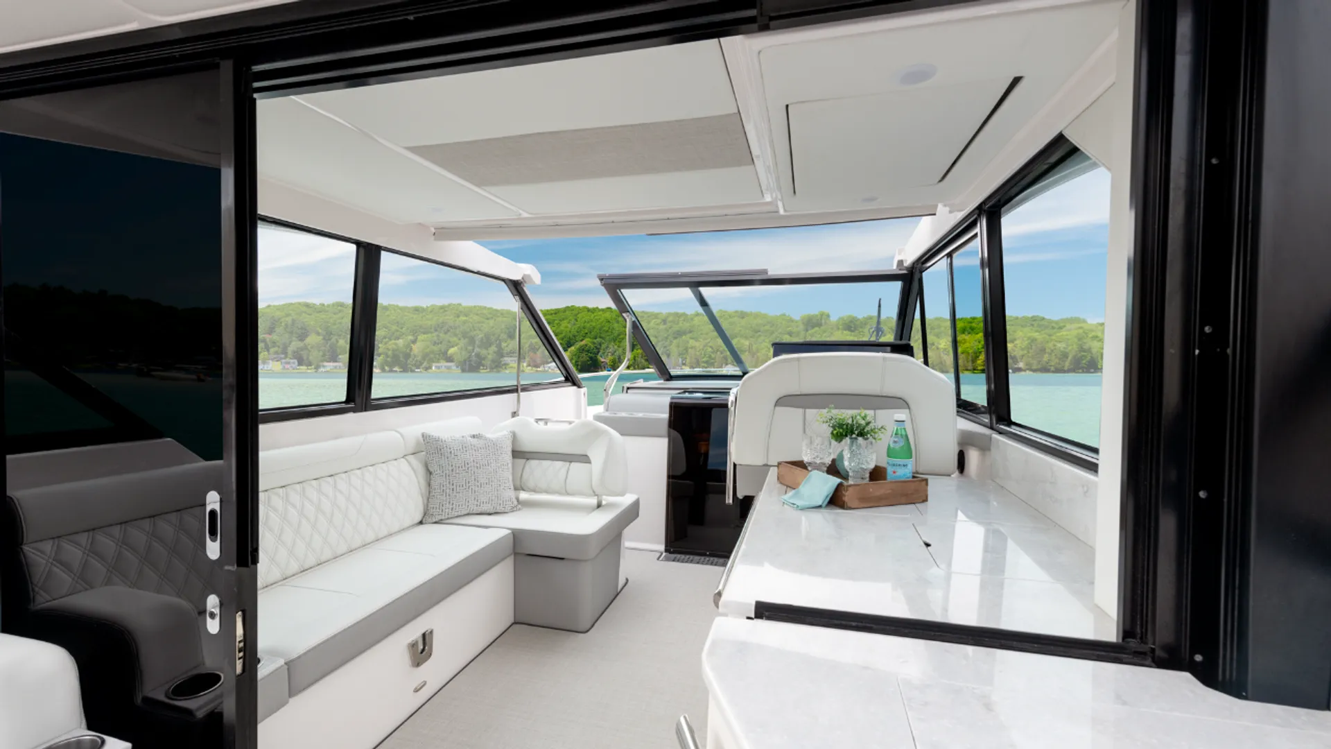 REGAL BOATS 36 XO in St. Petersburg, FL — photo 7