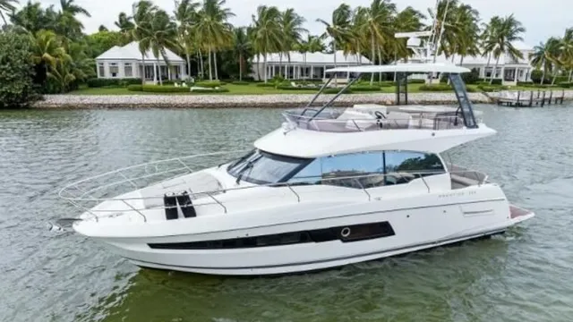 Rent a Prestige motor yacht in St. Petersburg, FL near me