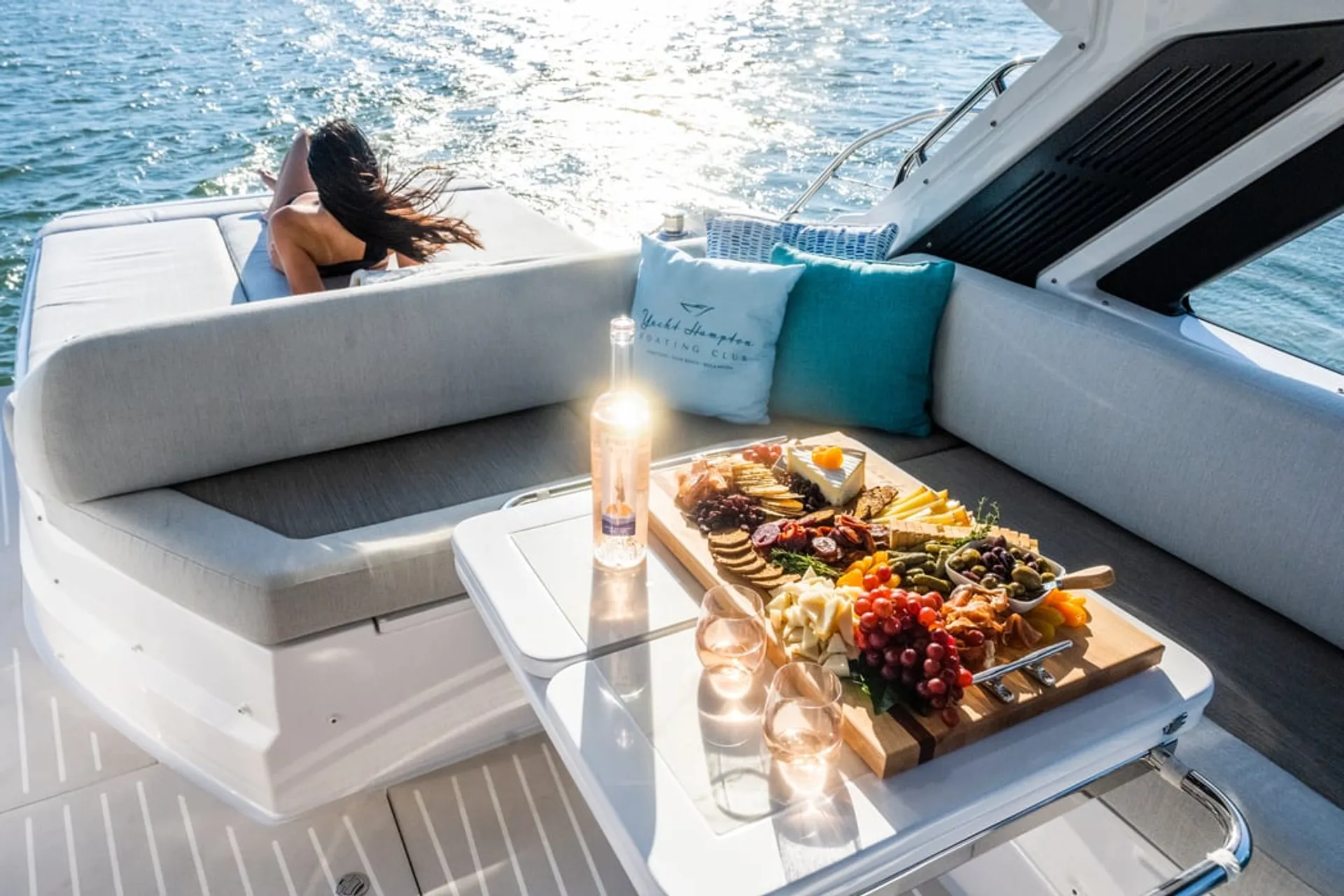 51' 2022 Azimut Atlantis + 2 Seabobs Yacht Charter in East Hampton, NY