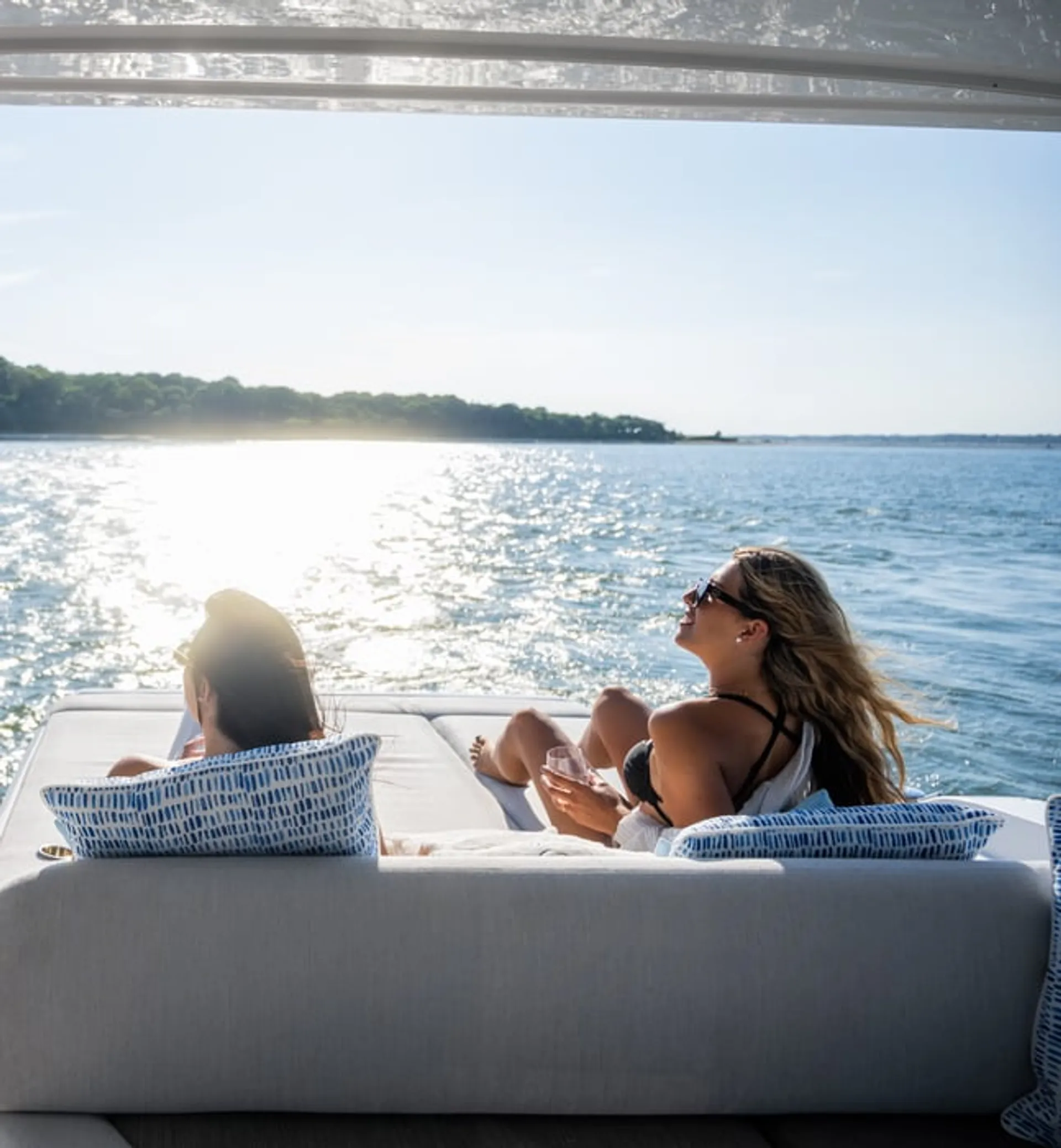 51' 2022 Azimut Atlantis + 2 Seabobs Yacht Charter in East Hampton, NY