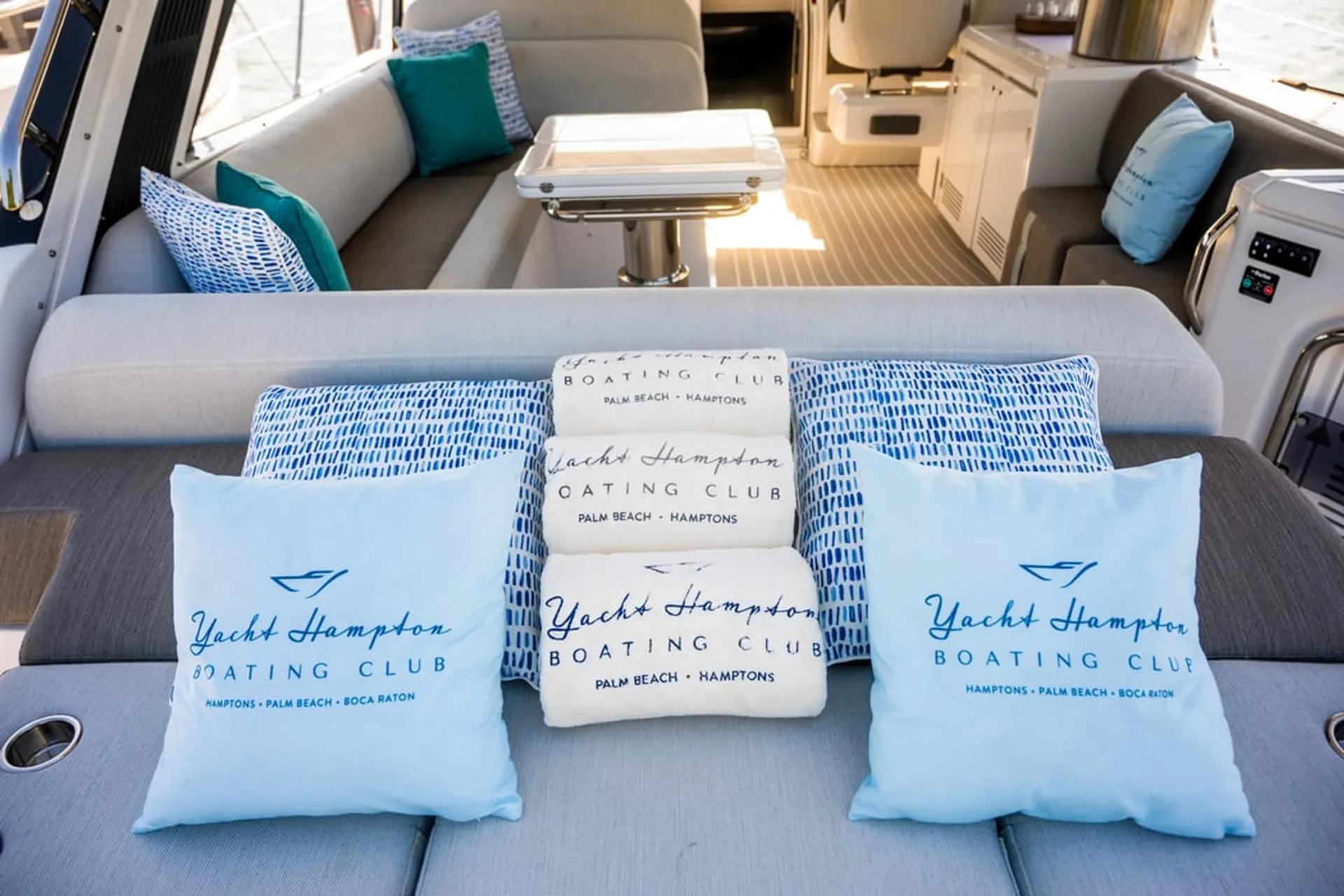 51' 2022 Azimut Atlantis + 2 Seabobs Yacht Charter in East Hampton, NY