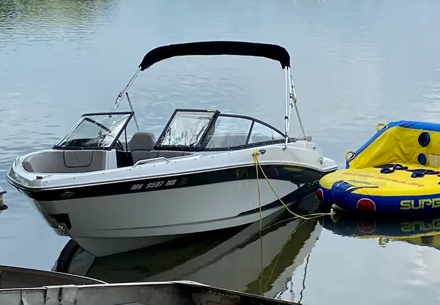 Rent a GLASTRON BOATS bow rider in Montgomery, MN near me