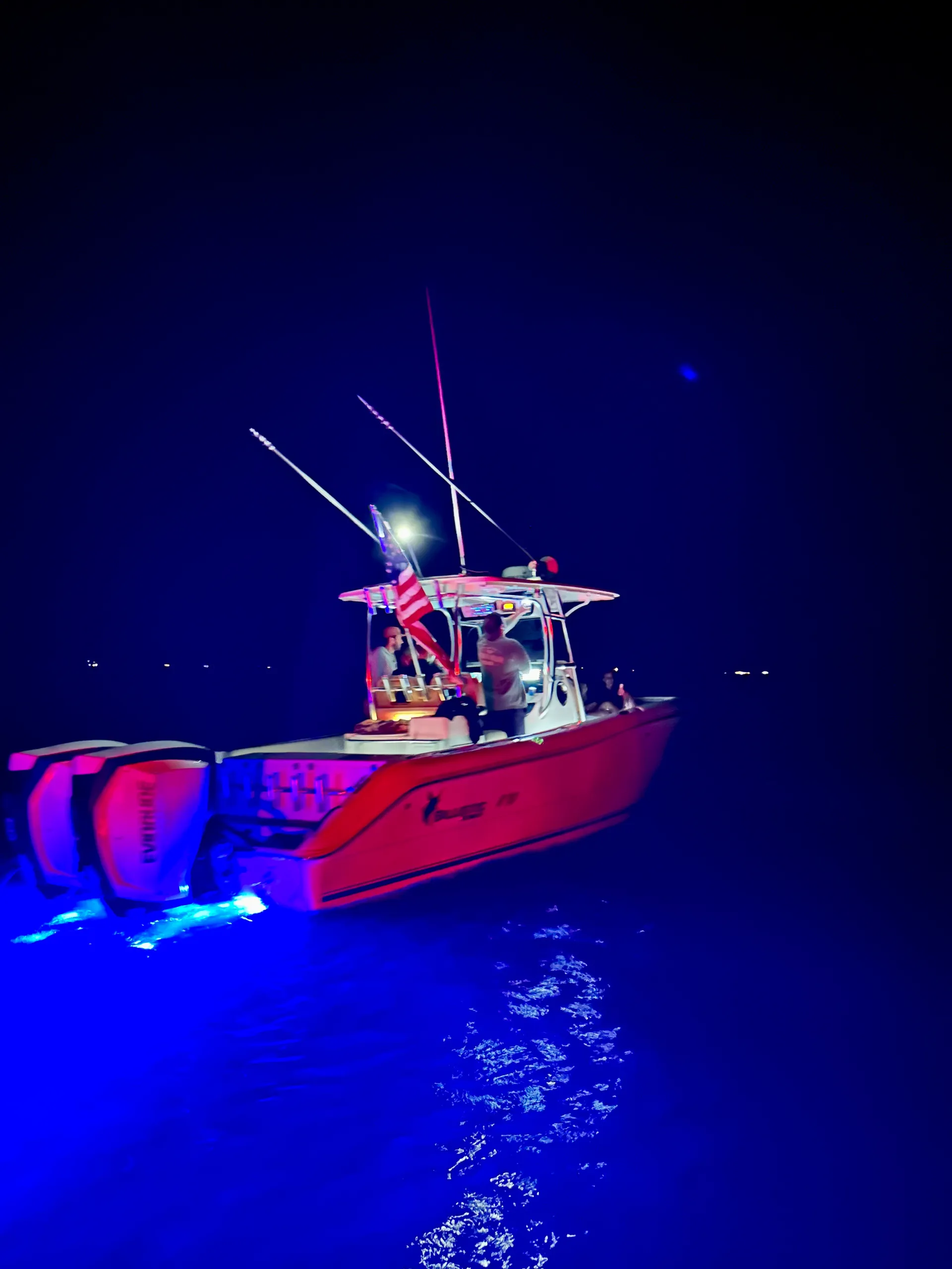 27ft Center Console. Explore South Flordia! 