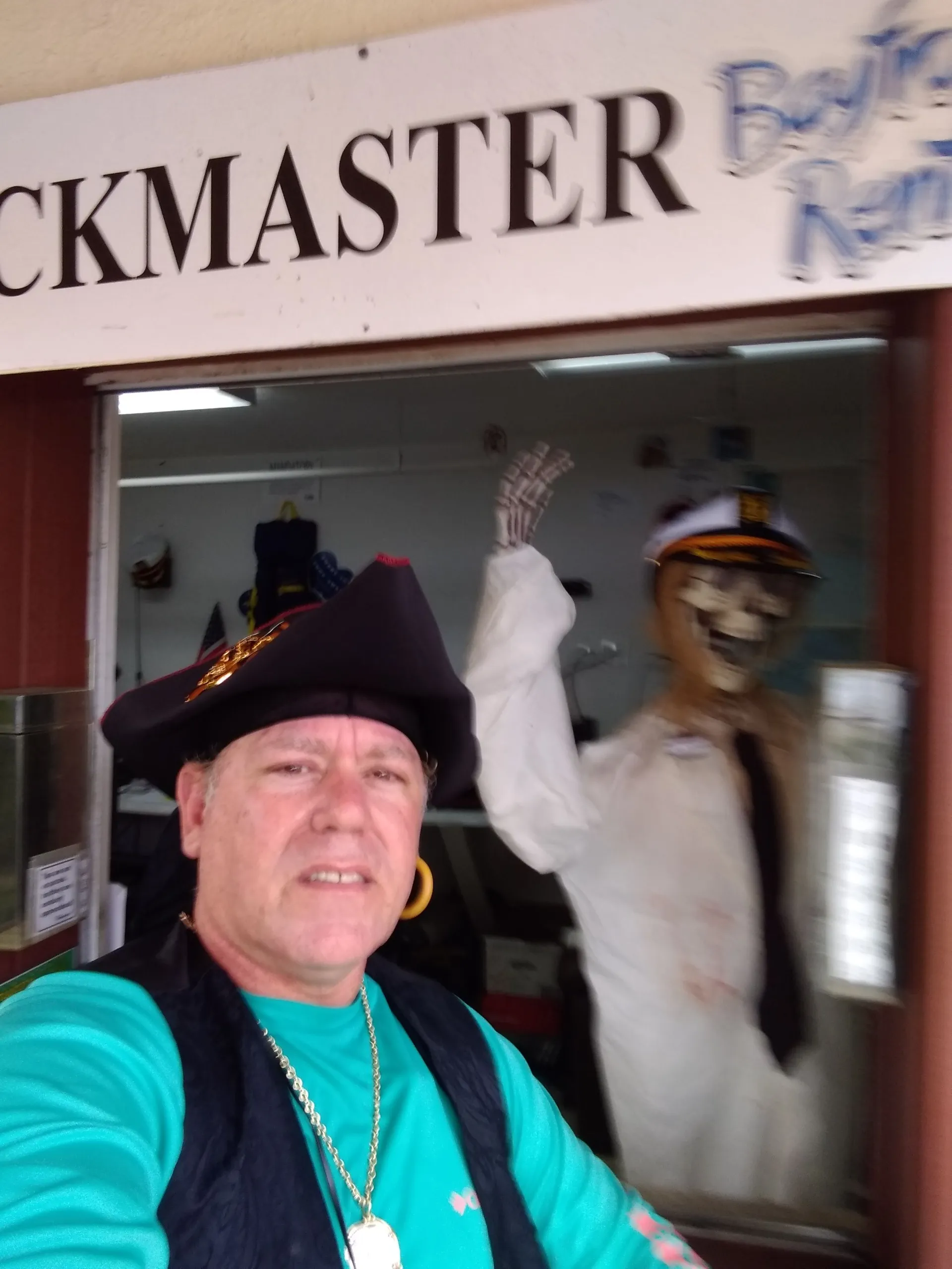 19' StarCraft bow rider in the heart of Naples