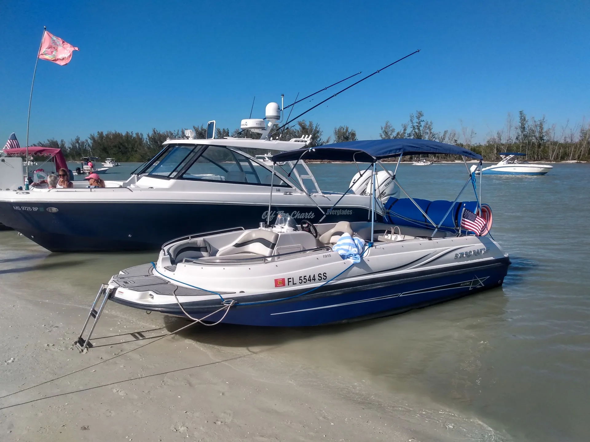 19' StarCraft bow rider in the heart of Naples