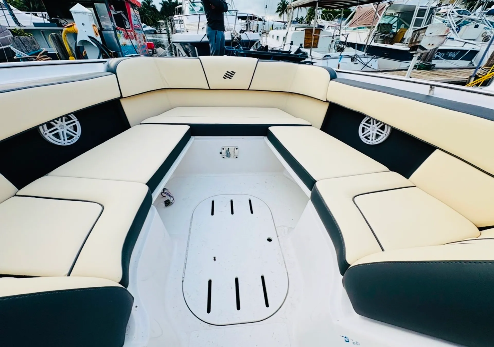 Style The Moment! Celebrate in Luxury! Free Hour Deal! No Hidden Fees!