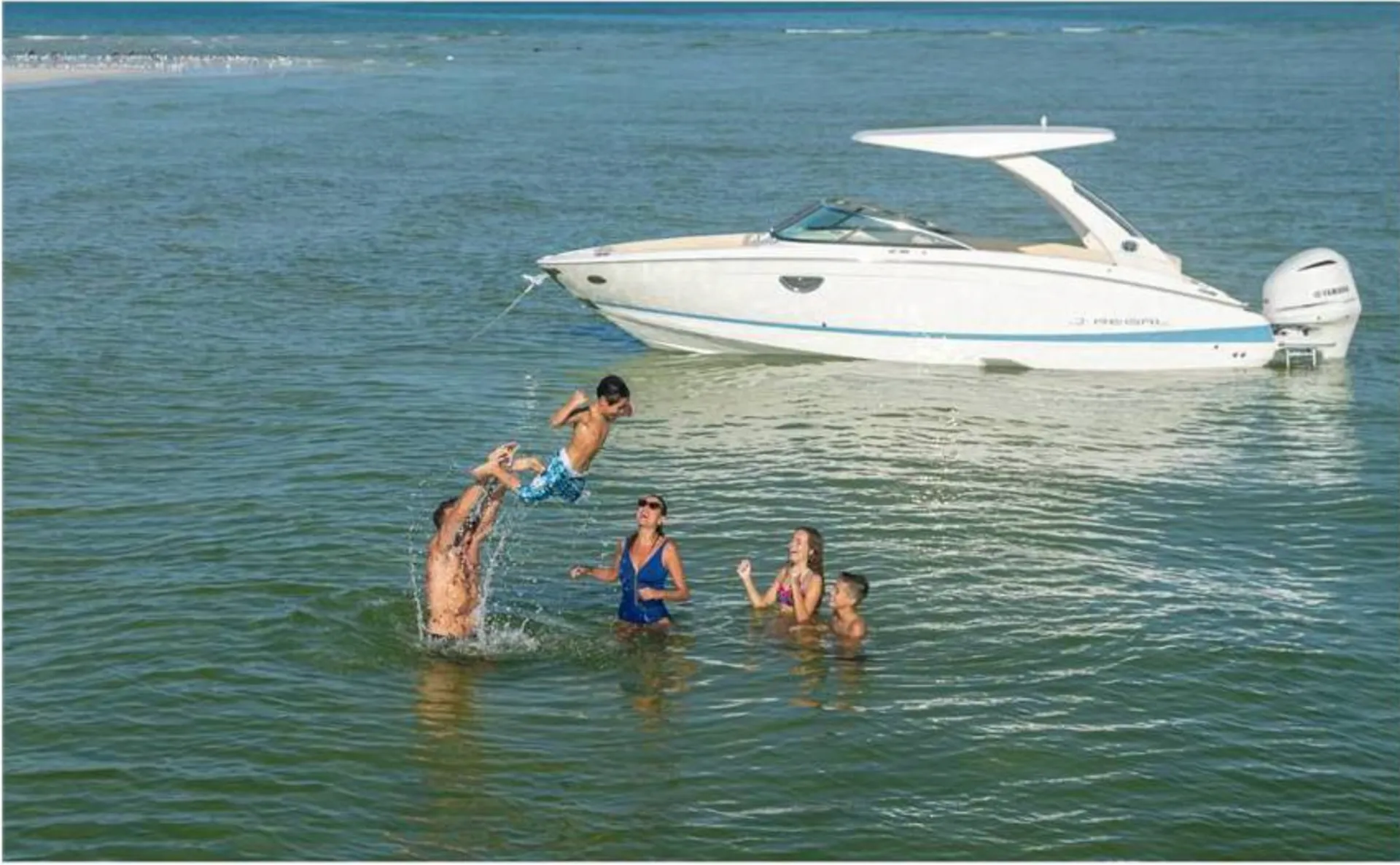 MONTEREY BOATS M-65 in Miami Beach, FL — photo 2