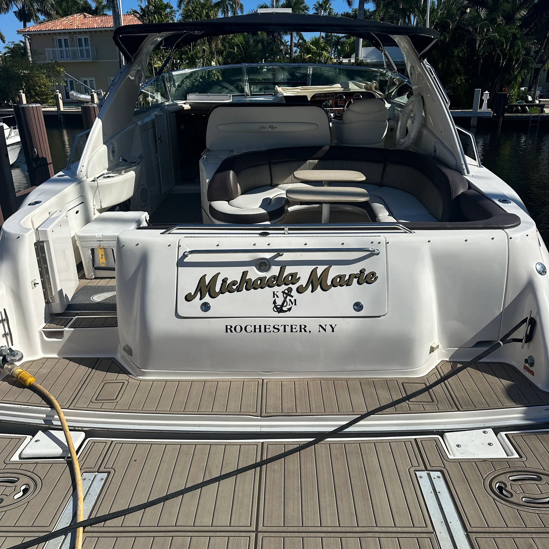 AMAZING  50 YACHT FOR CHARTER !!!! 13 Guests 