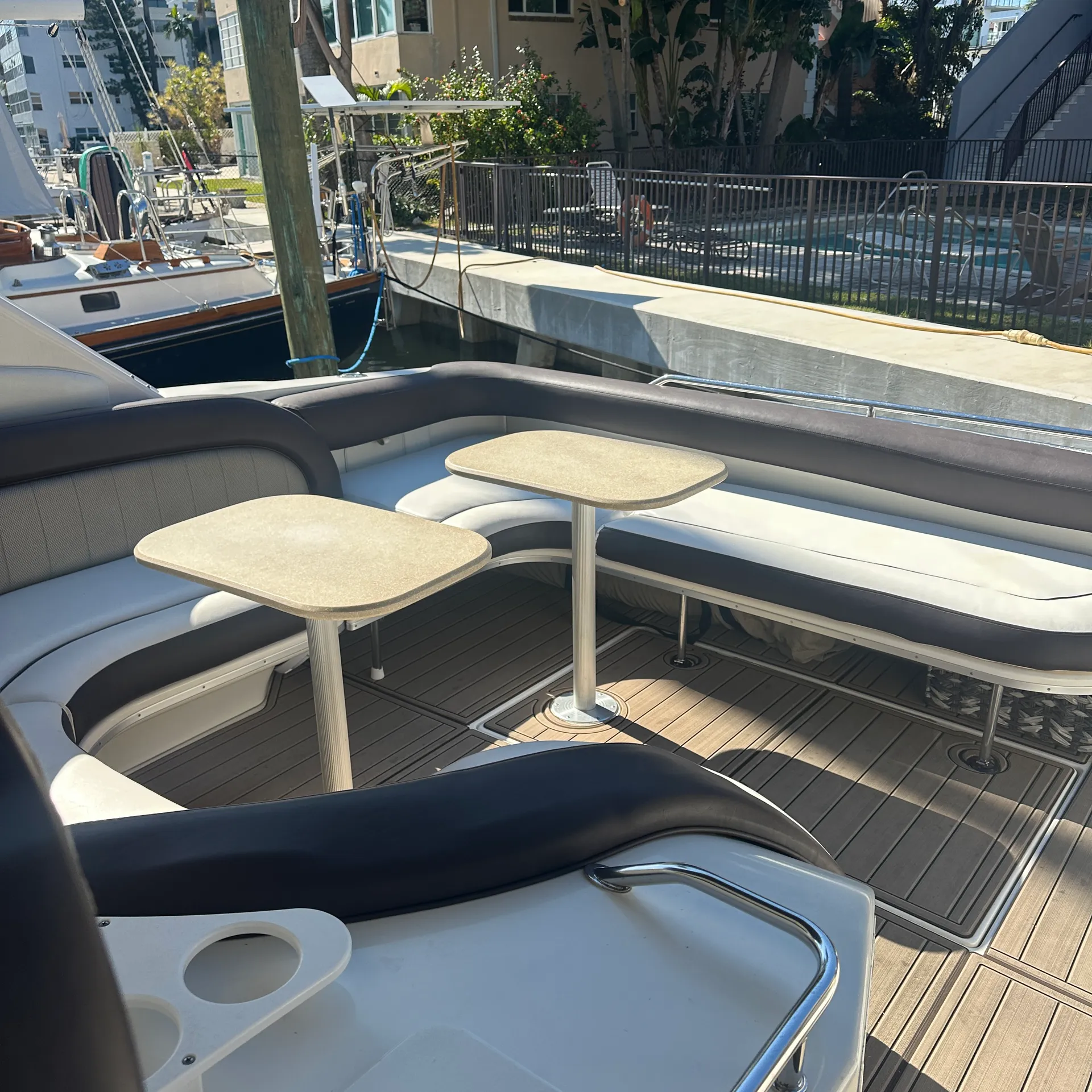AMAZING  50 YACHT FOR CHARTER !!!! 13 Guests 