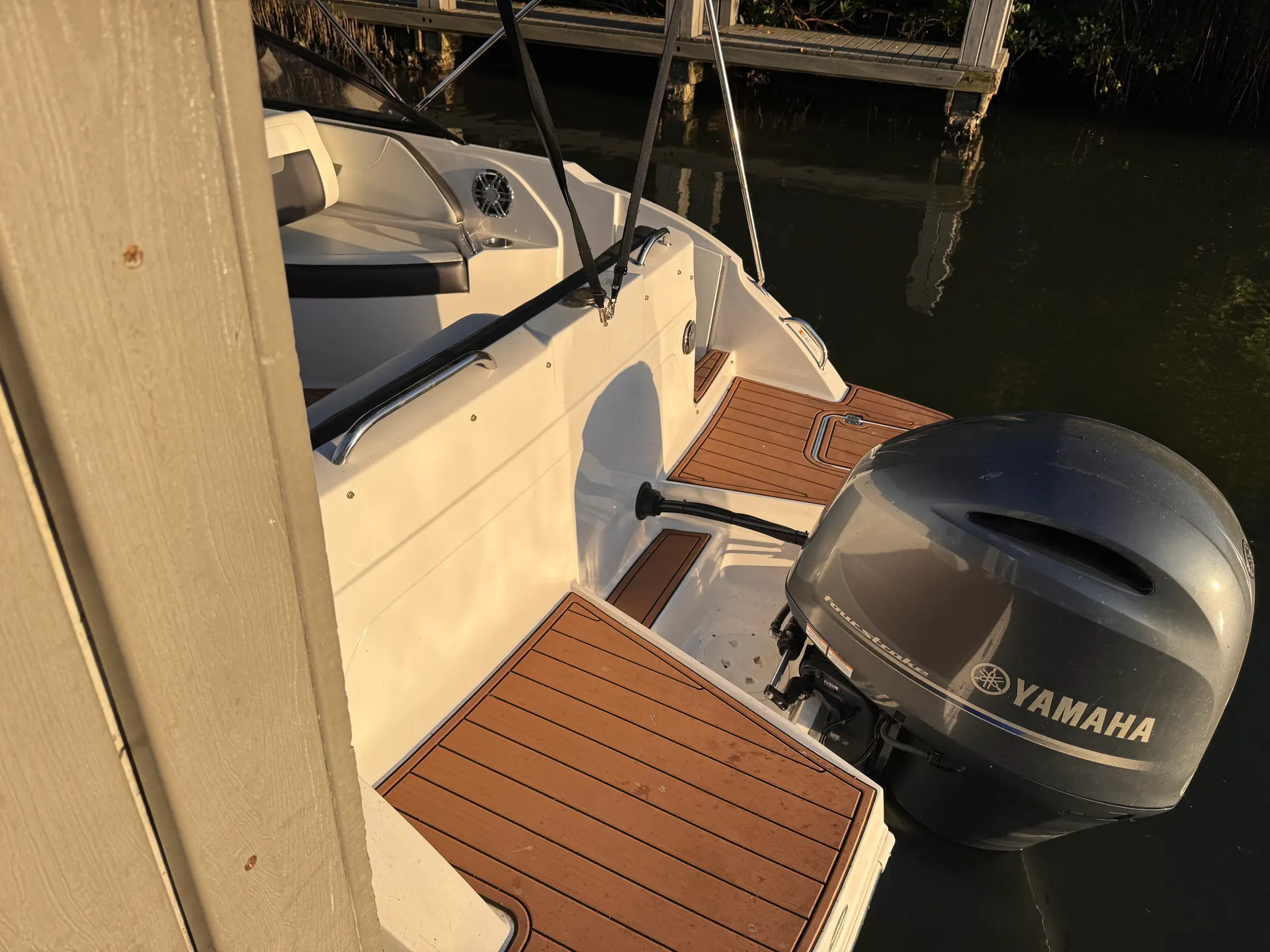 HURRICANE BOATS SD 235 OB in Vero Beach, FL — photo 8