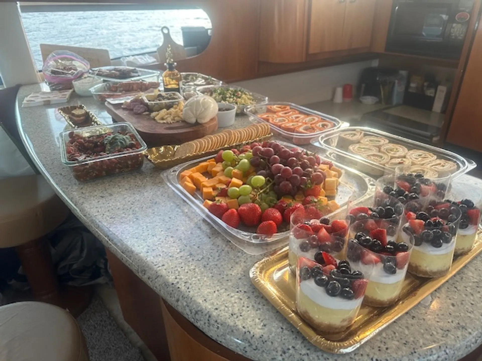 50' Yacht, 12 Guests, All Inclusive, Watersports, fuel, BBQ