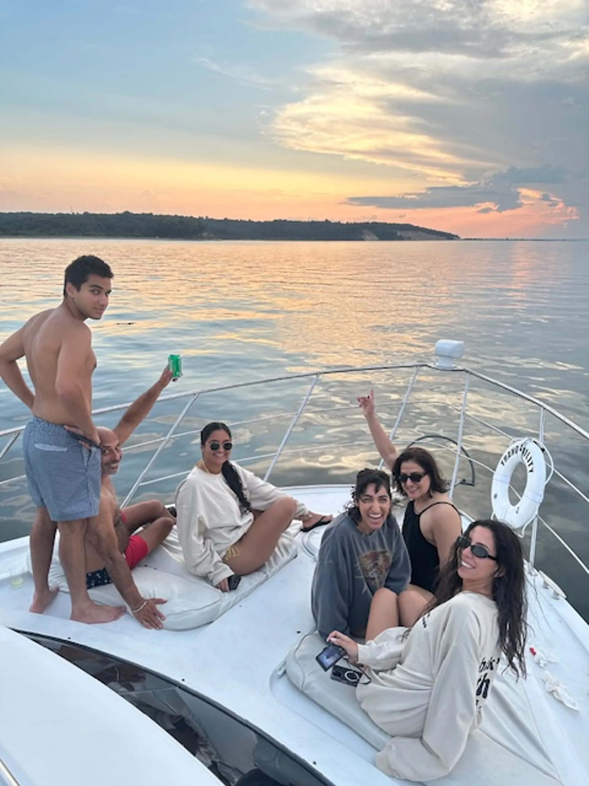 50' Yacht, 12 Guests, All Inclusive, Watersports, fuel, BBQ