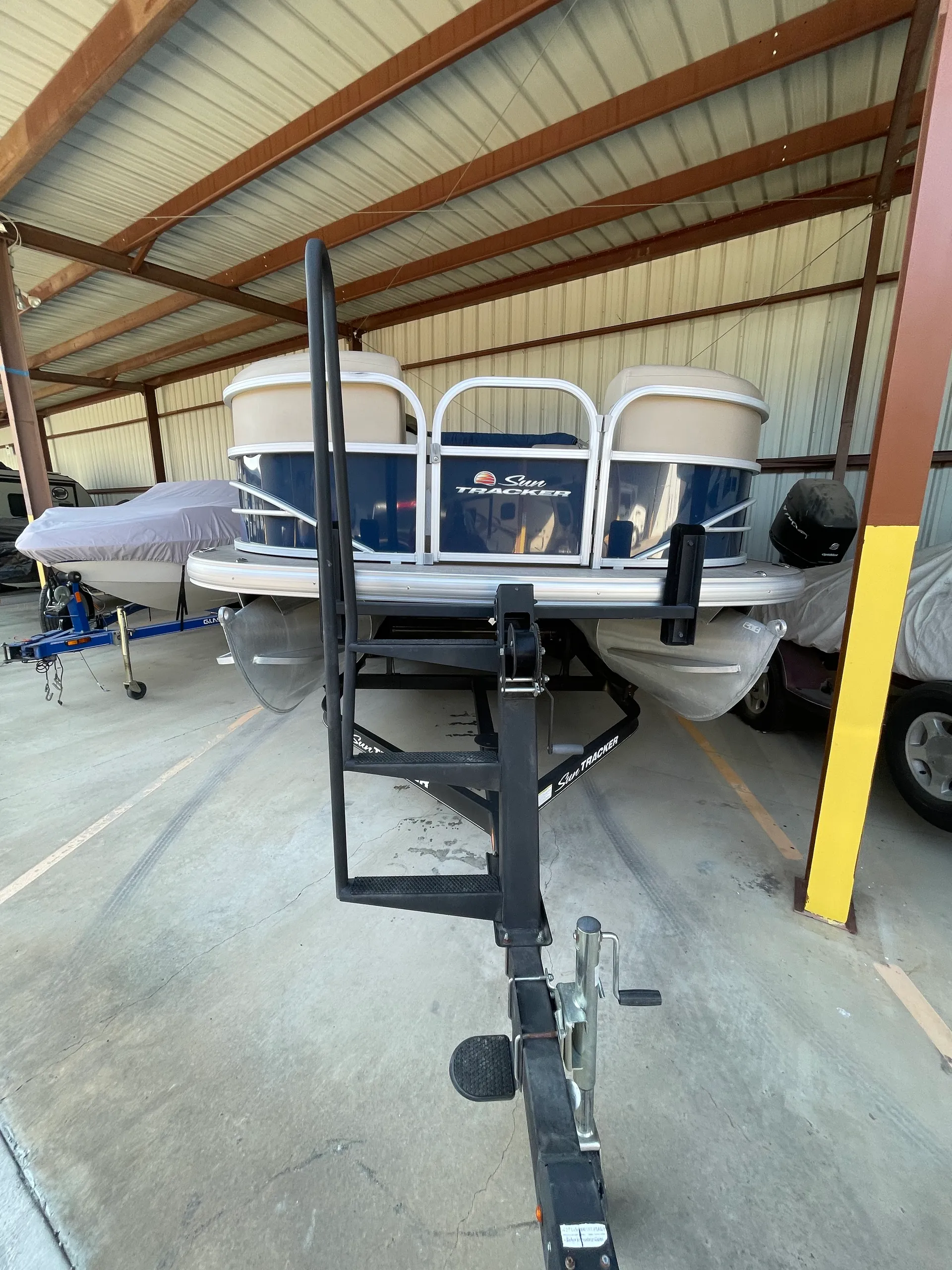 20ft Party Barge – 90HP Pontoon for the Ultimate Lake Adventure!