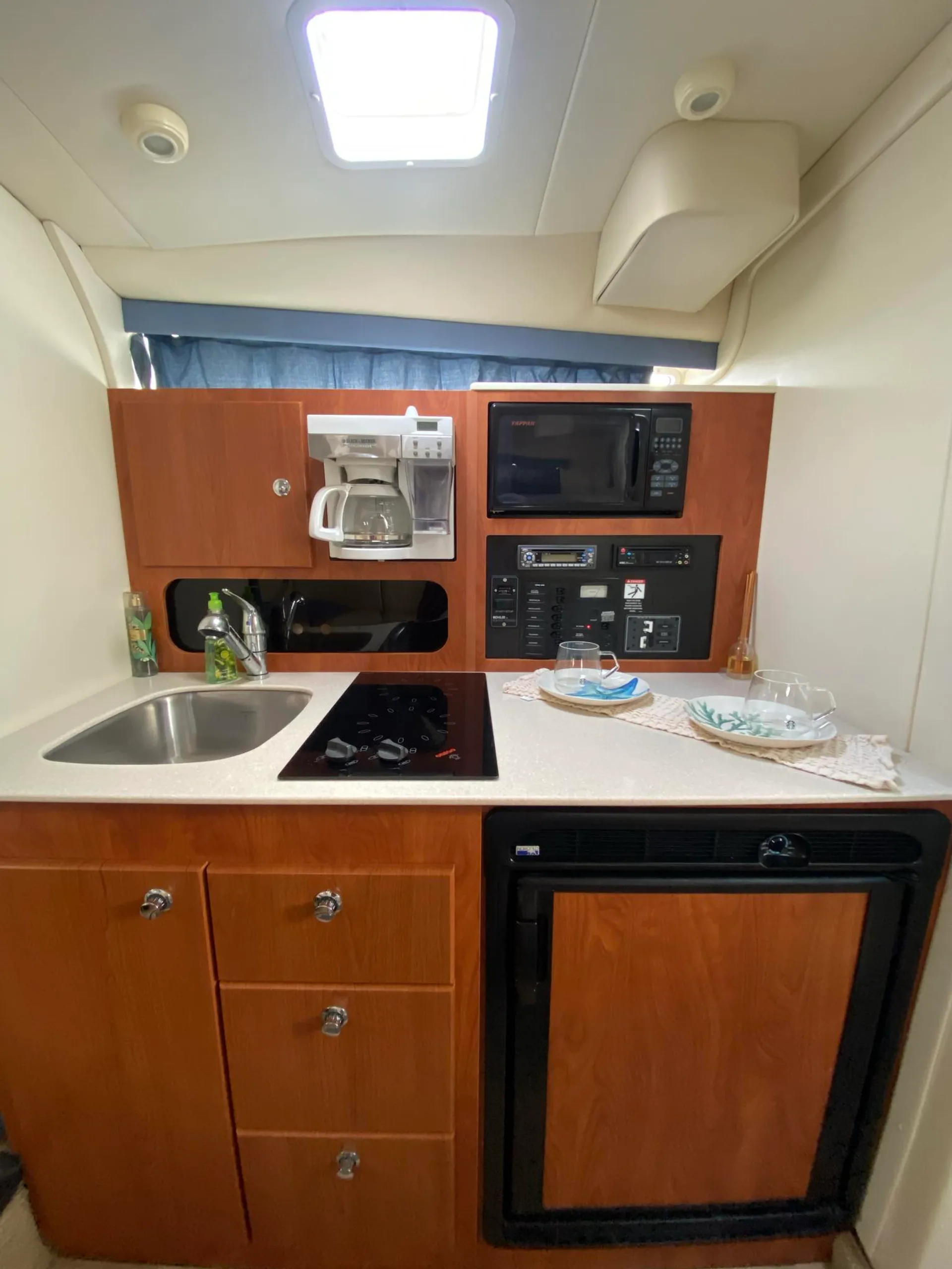 🛥️ YACHT PARTY FOR THE Good Times 🥳🎉