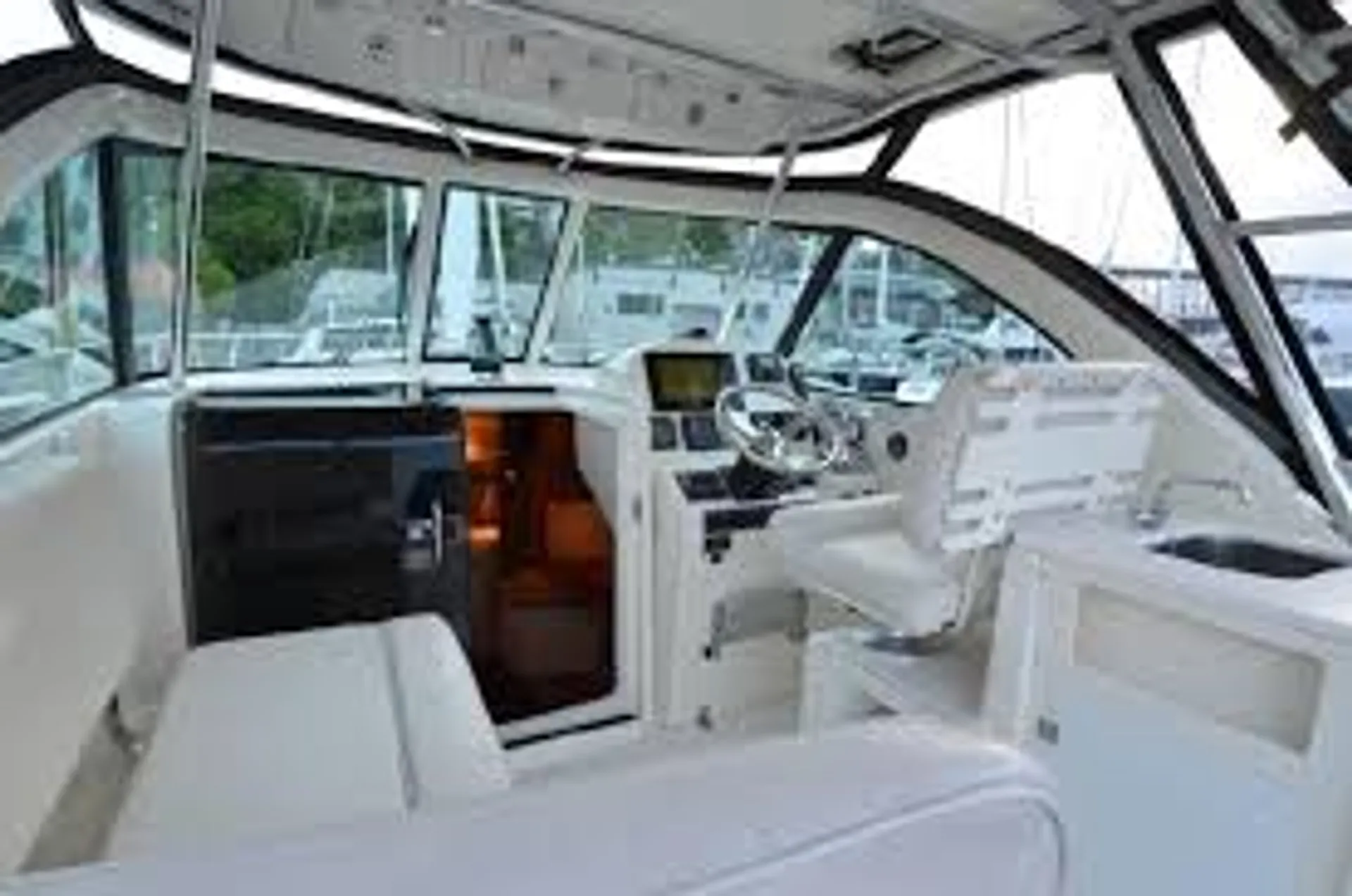Adventure Awaits! 35' Pursuit for Fishing & Cruising