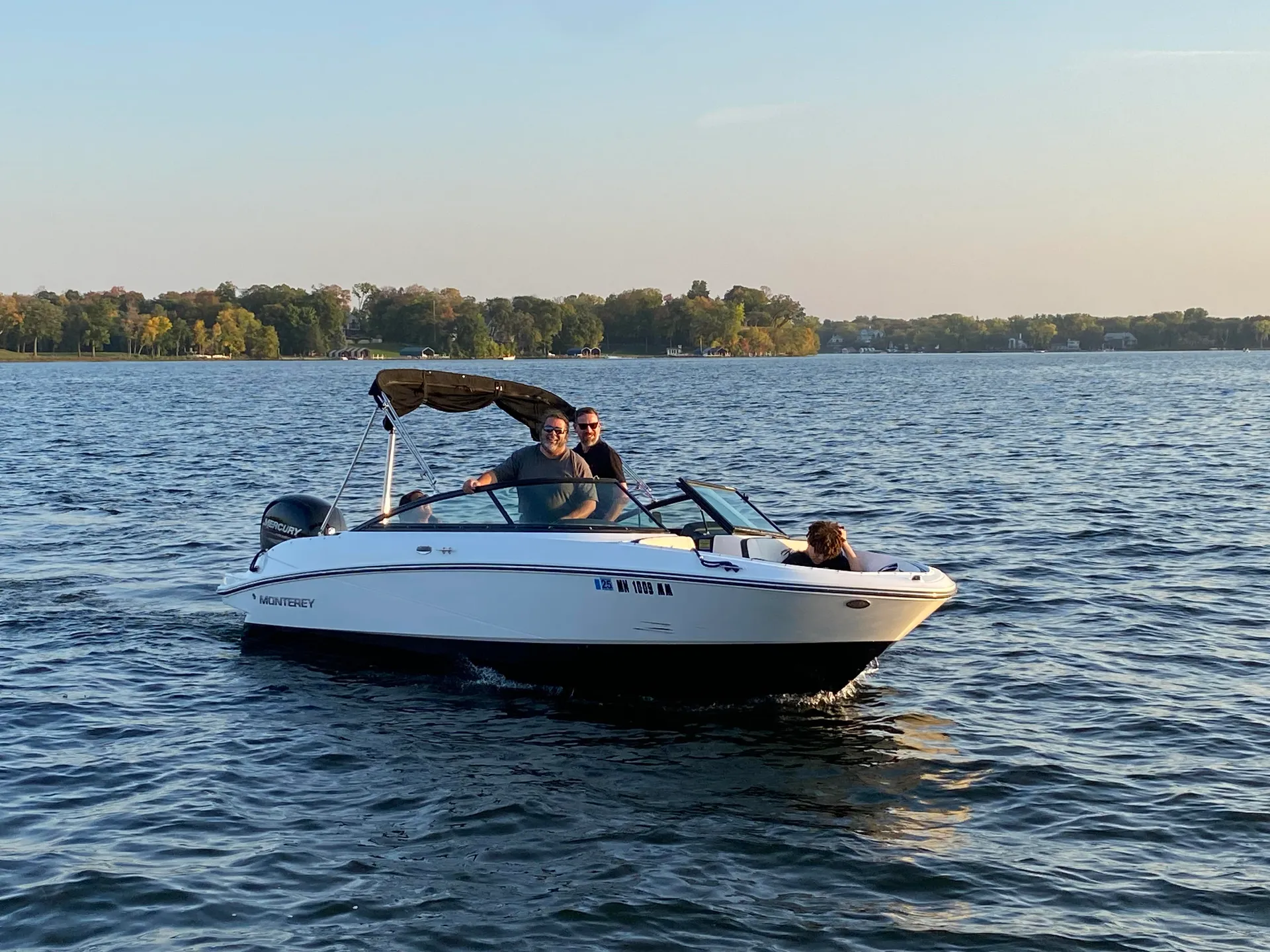 High-Performance Ski Boat – Tubing, Water Skiing & Lake Minnetonka Fun