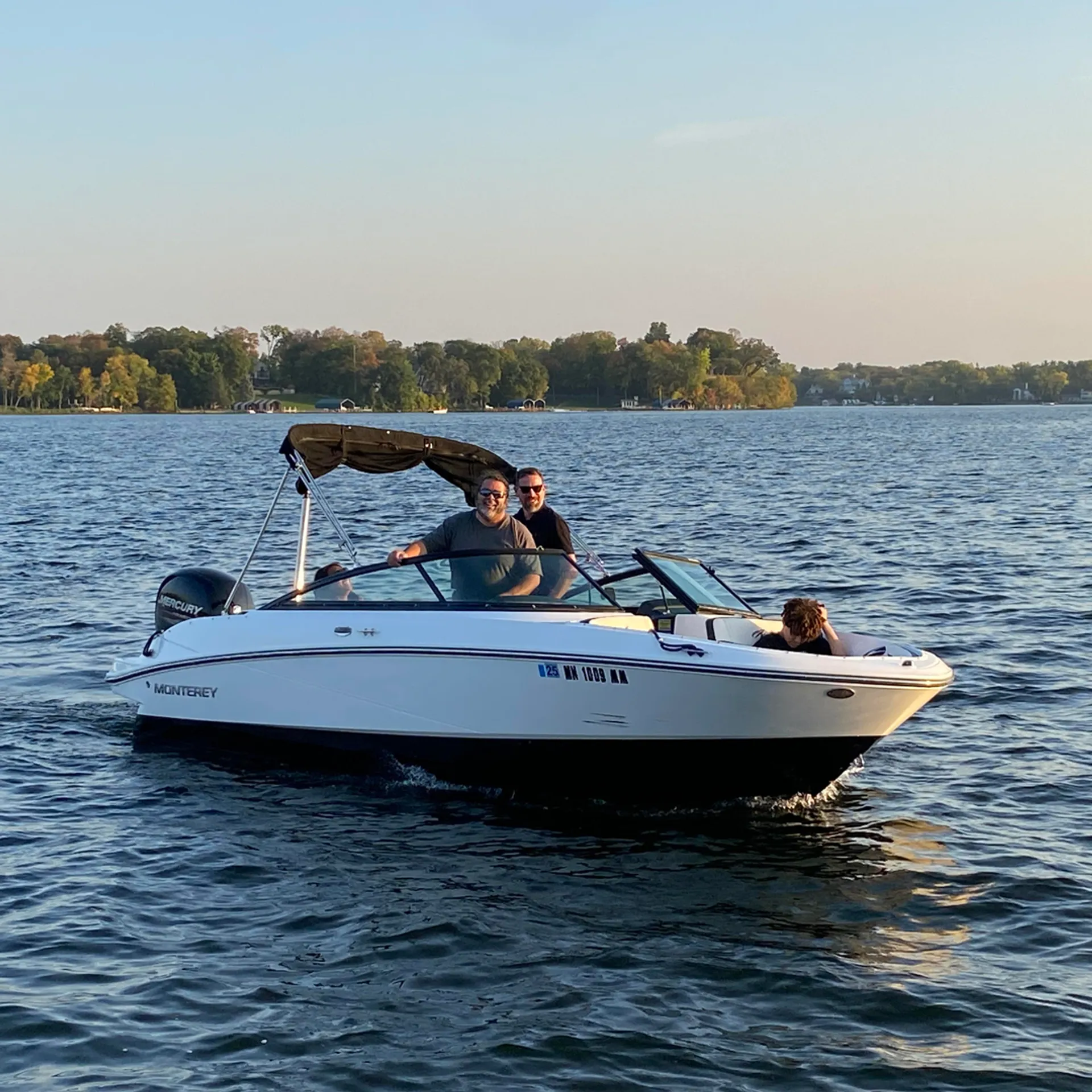 High-Performance Ski Boat – Tubing, Water Skiing & Lake Minnetonka Fun