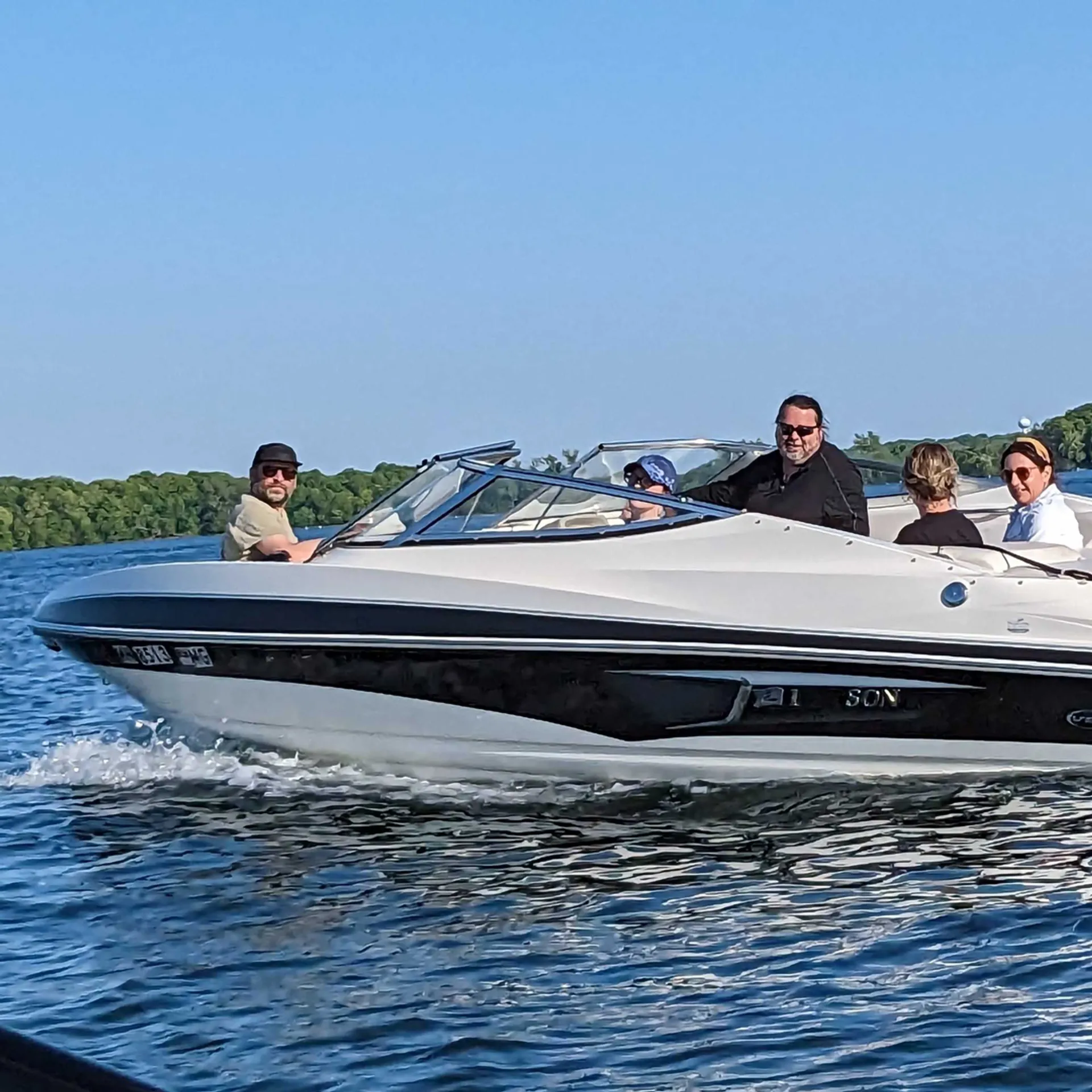 Tonka Boat Rentals~Boating on Demand~ 20-24 Ft boats Available